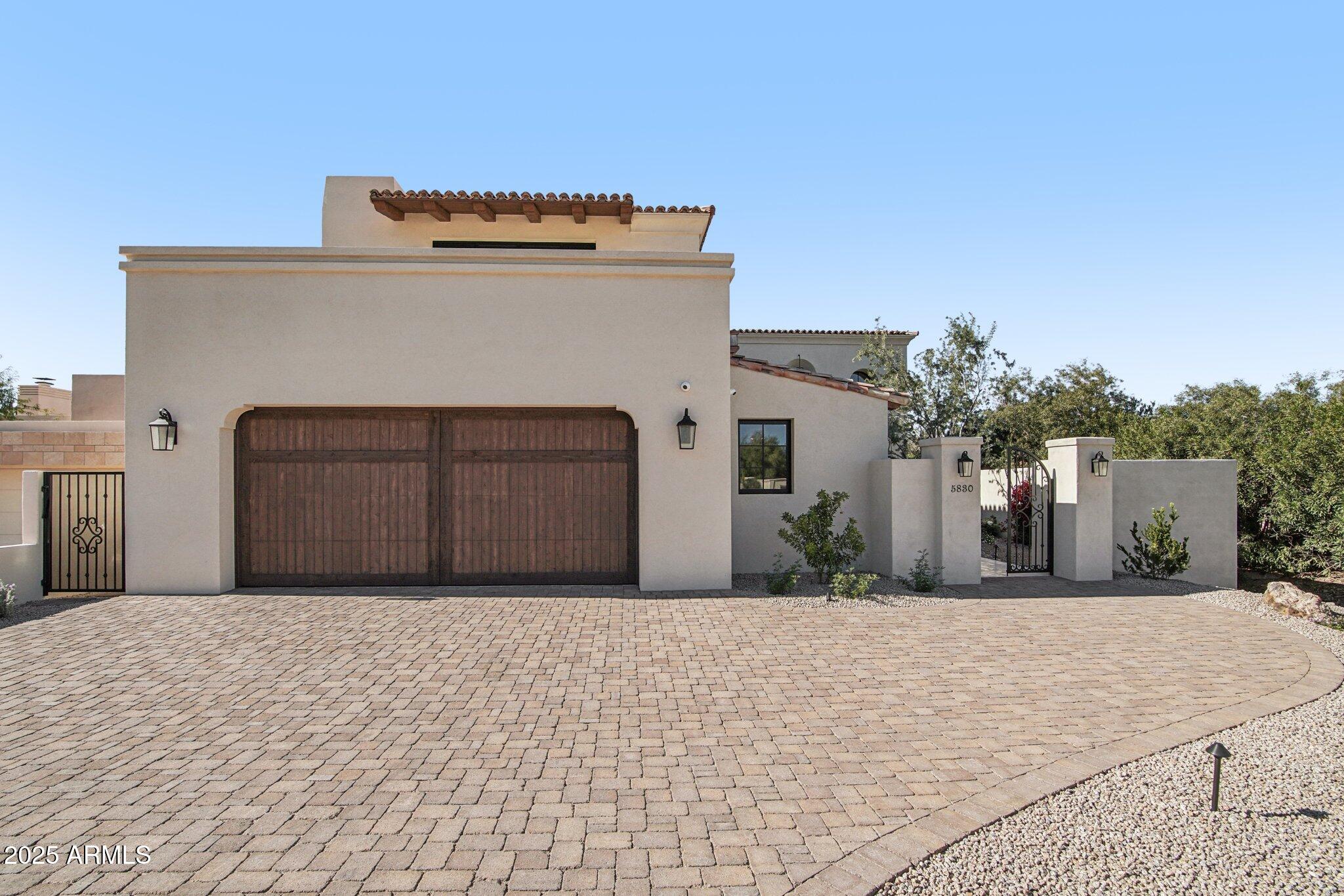 ECHO CANYON - Residential