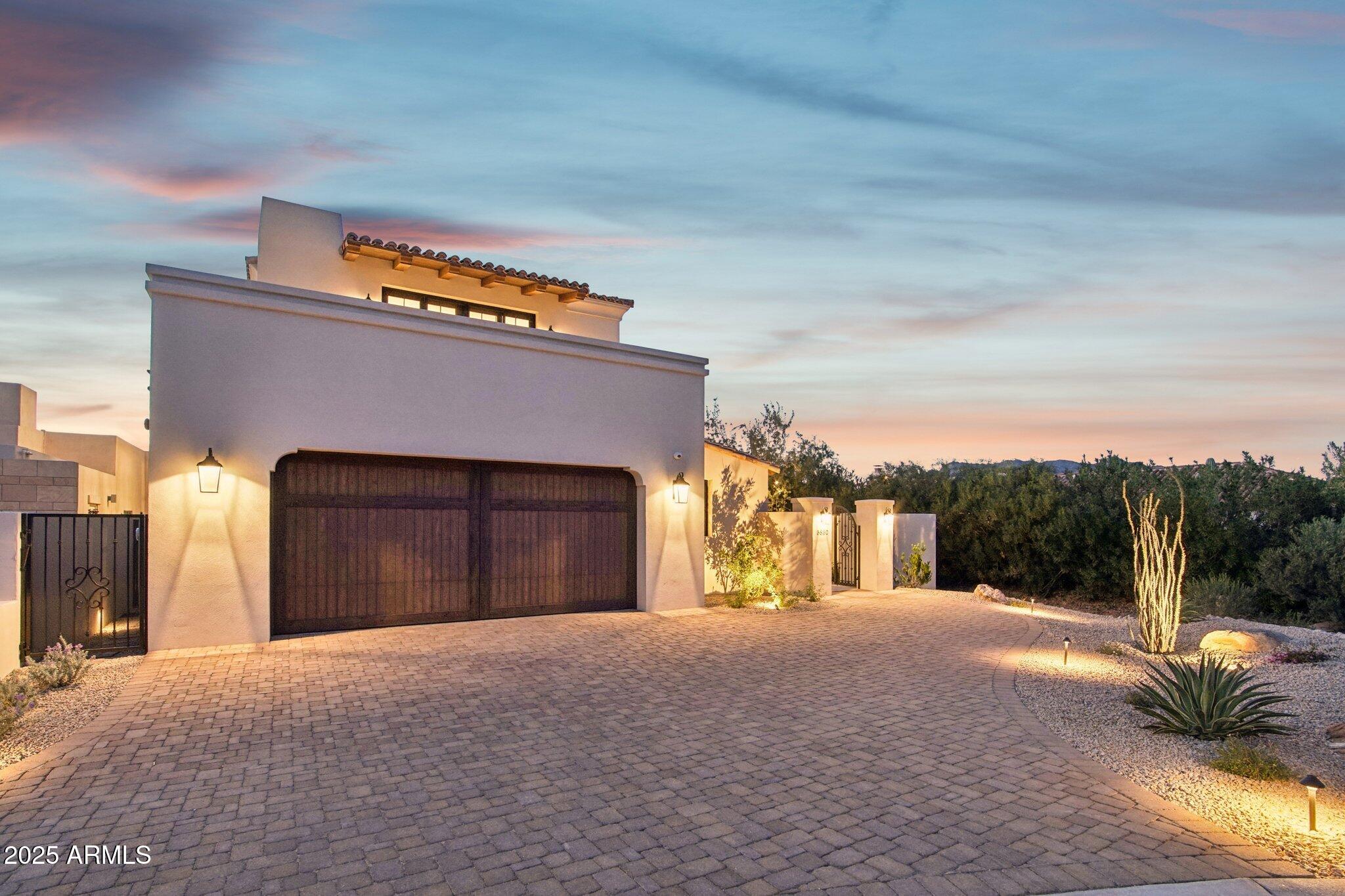 ECHO CANYON - Residential