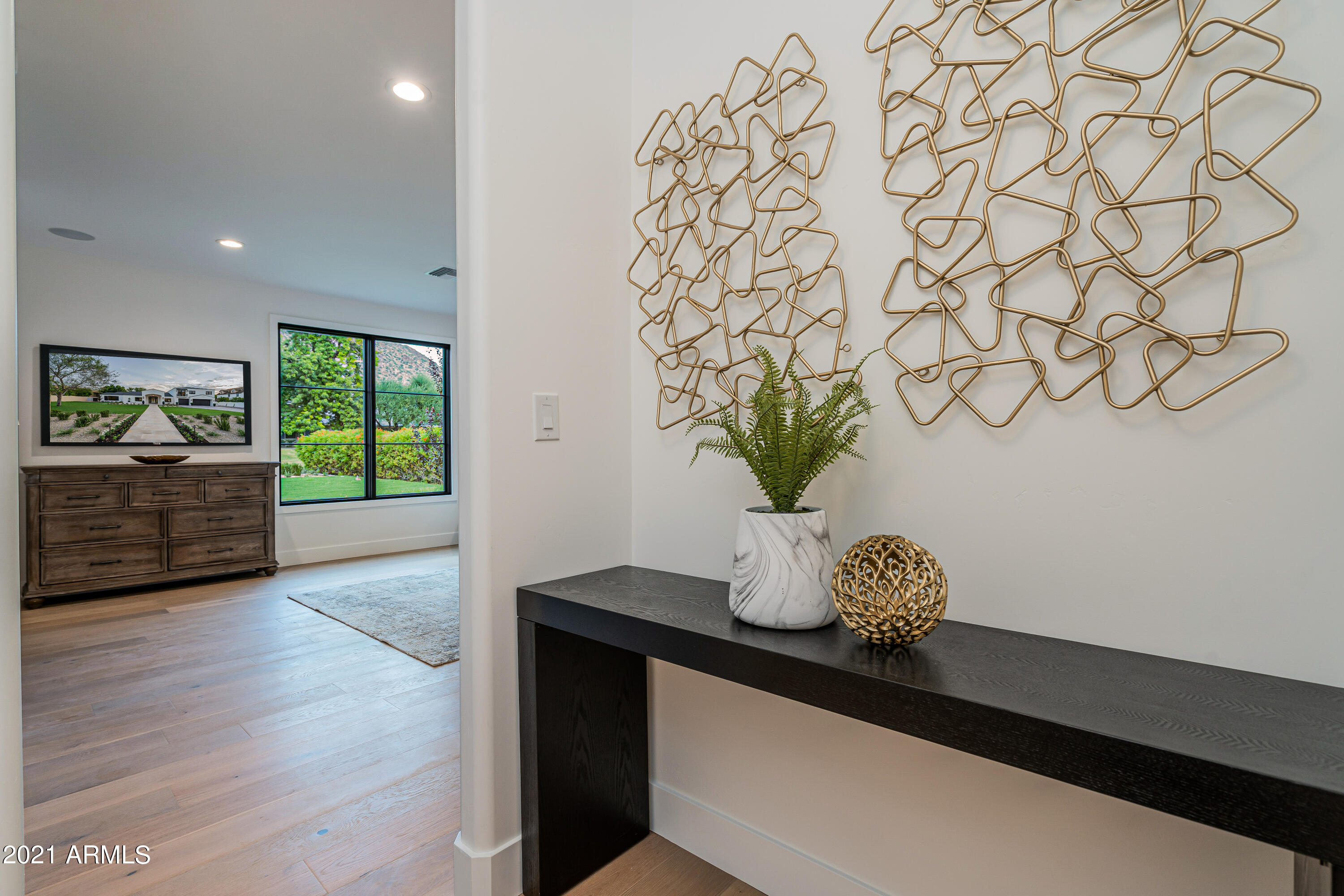 LAFAYETTE VILLA 5 - Residential