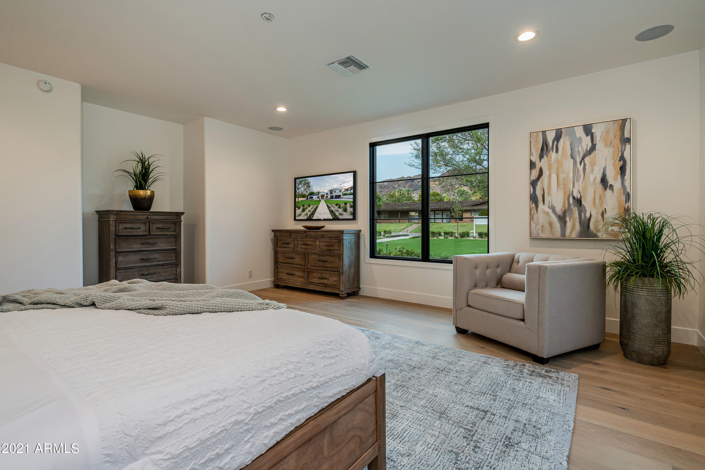 LAFAYETTE VILLA 5 - Residential