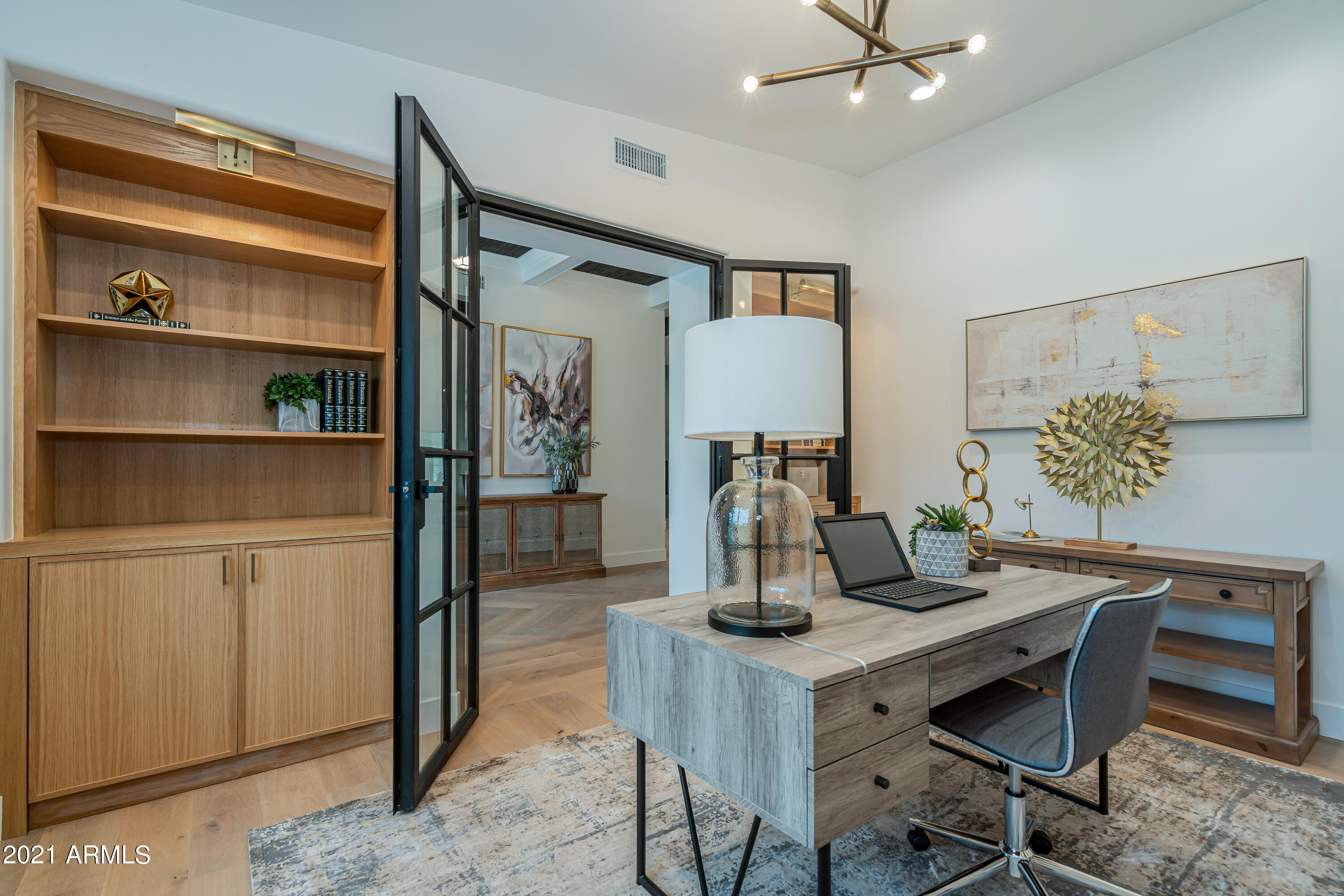 LAFAYETTE VILLA 5 - Residential
