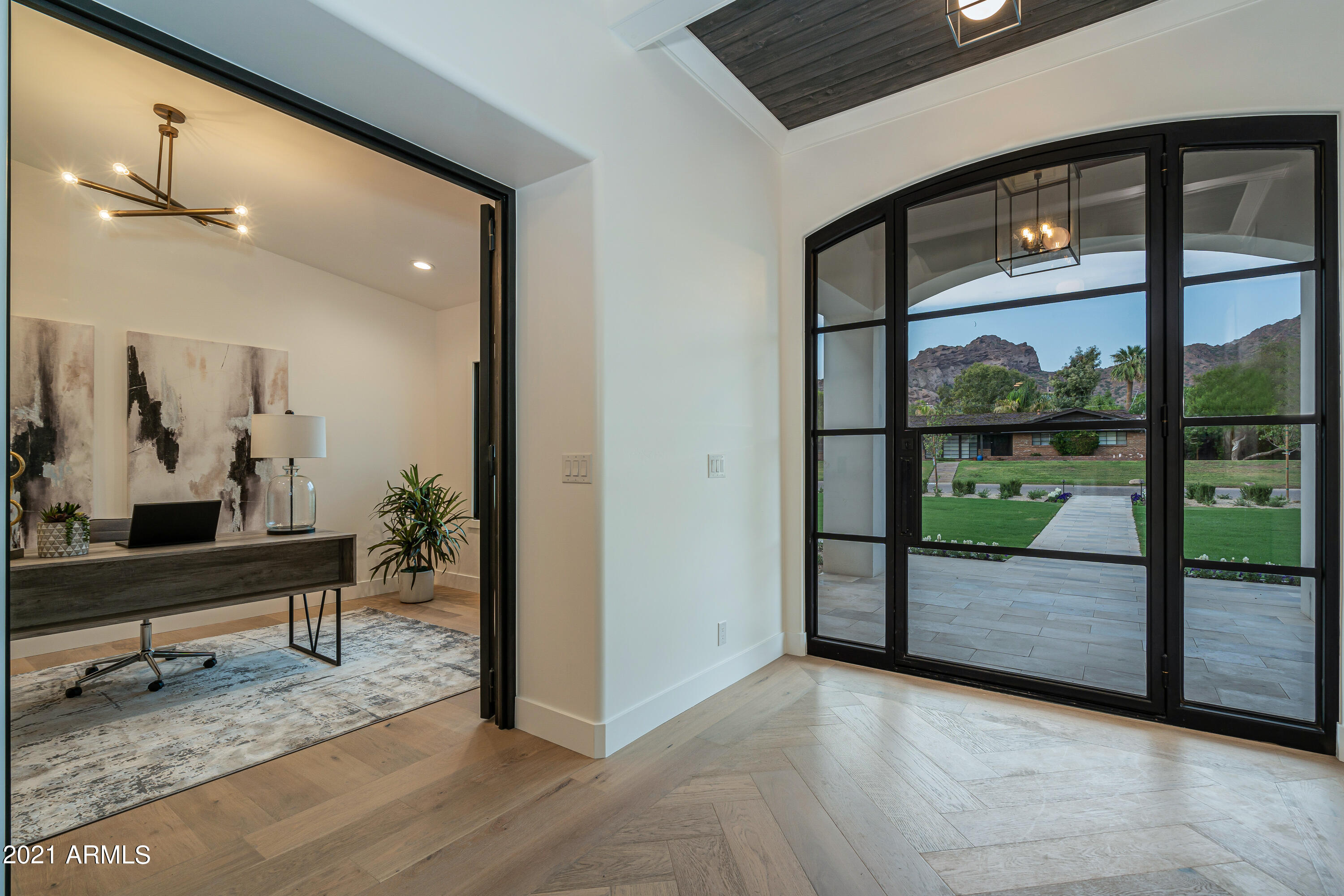 LAFAYETTE VILLA 5 - Residential