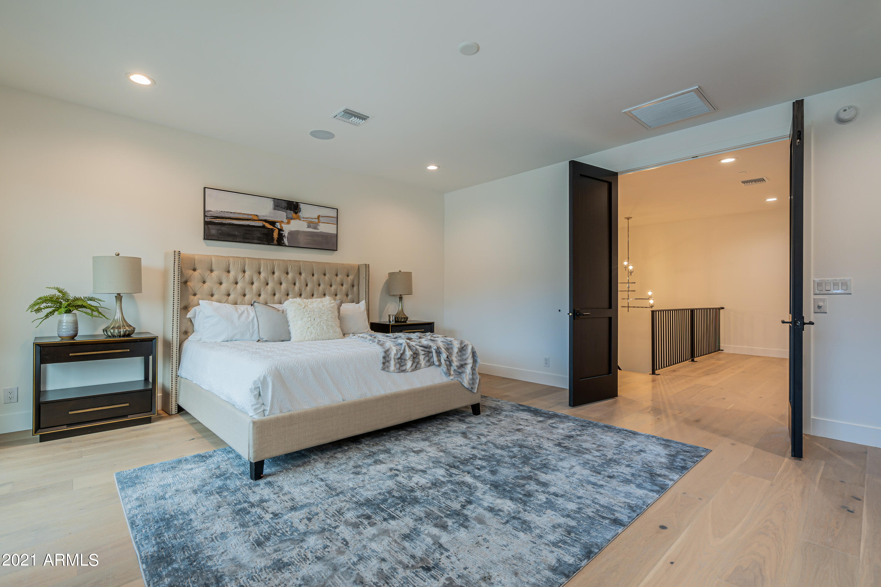 LAFAYETTE VILLA 5 - Residential