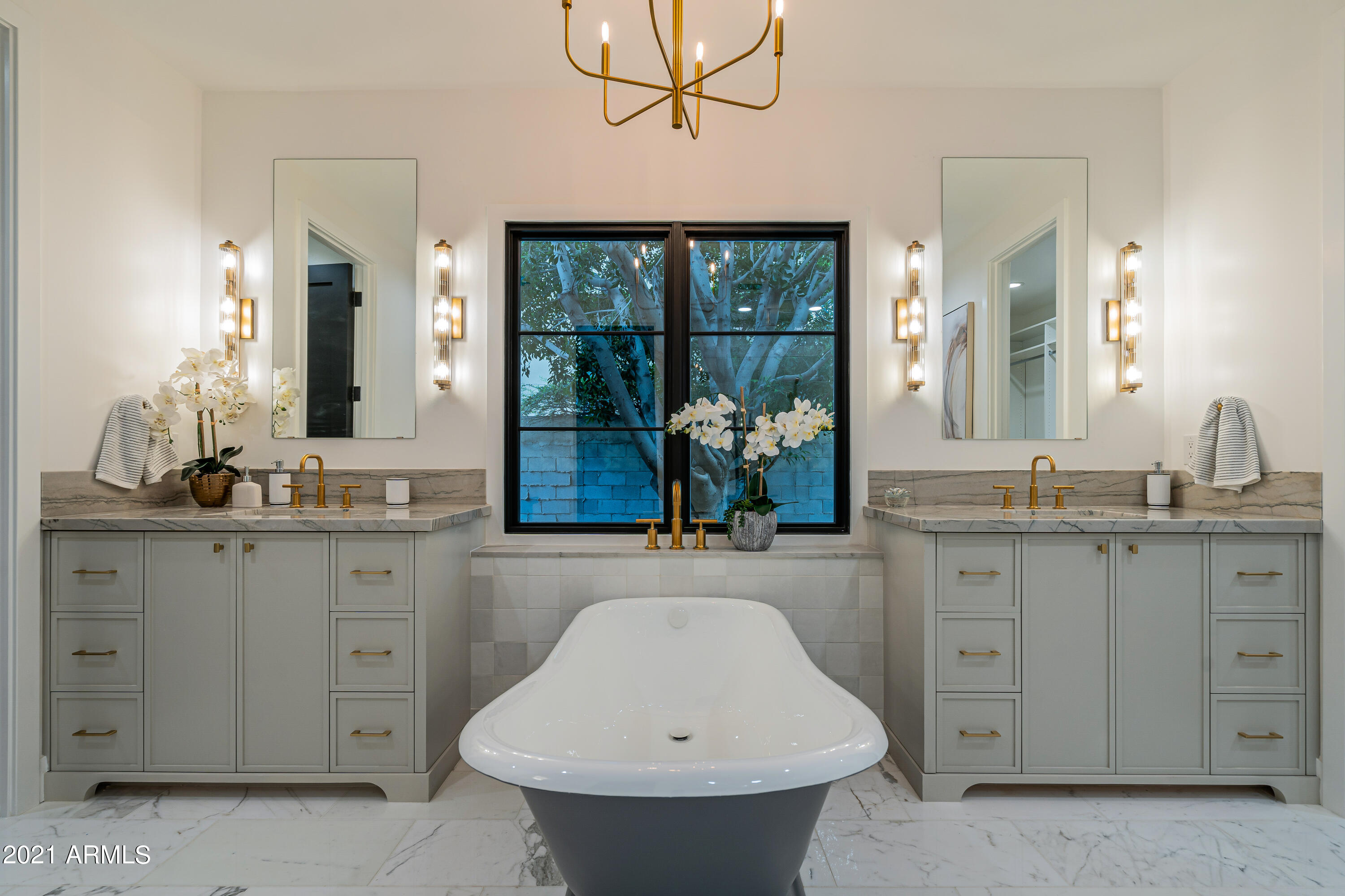 LAFAYETTE VILLA 5 - Residential