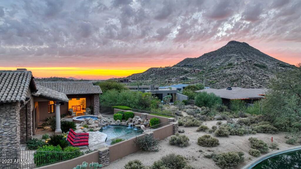 DESERT MOUNTAIN - Residential