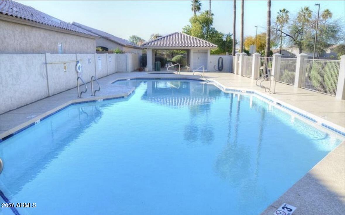 ARROWHEAD SUNRISE UNIT 2 - Residential Lease