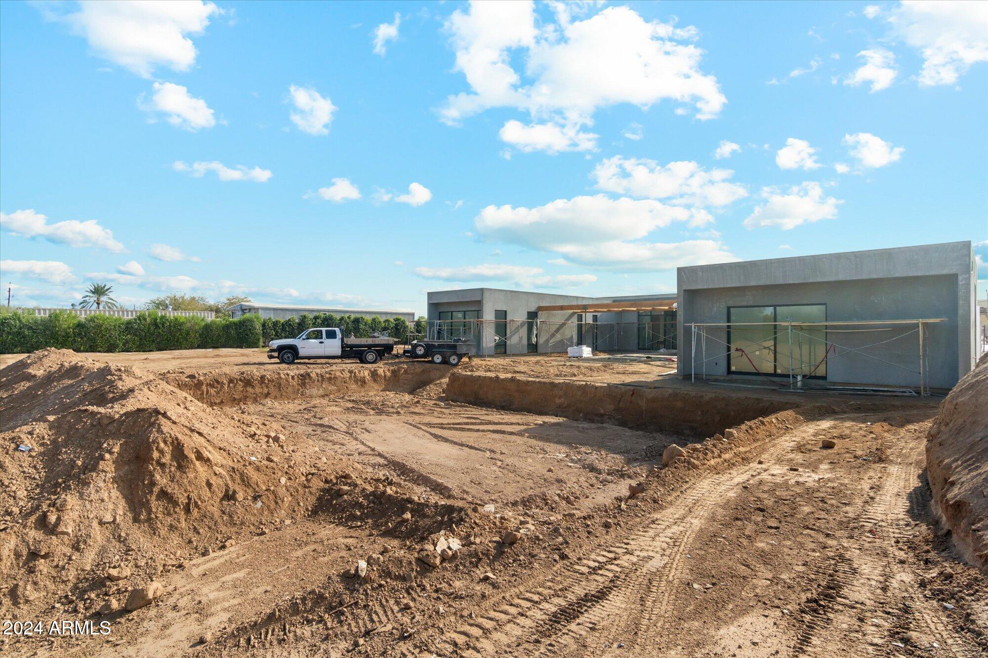 DESERT ESTATES UNIT 1 LOT 4 MLD - Residential