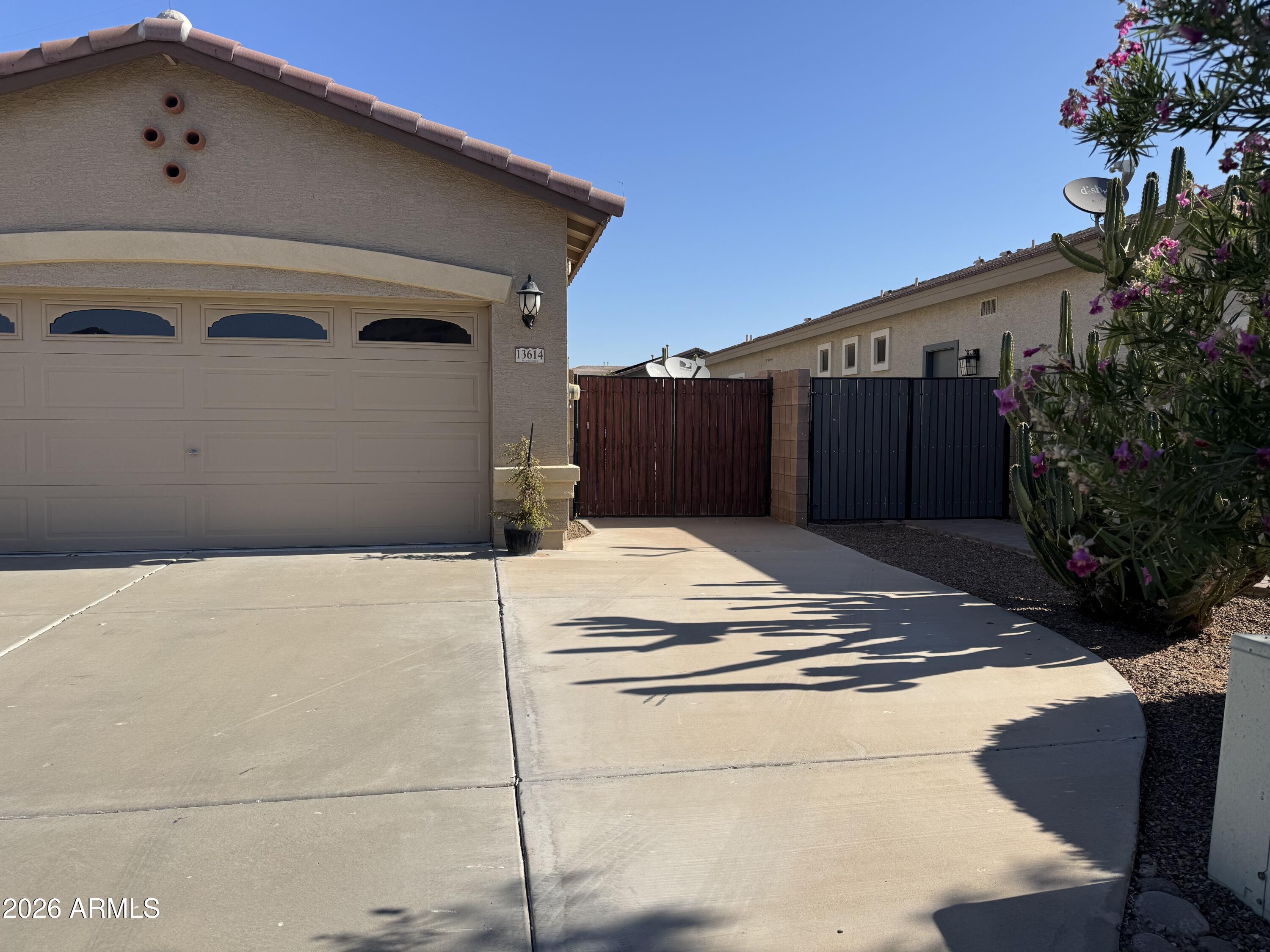 FULTON ESTATES - Residential