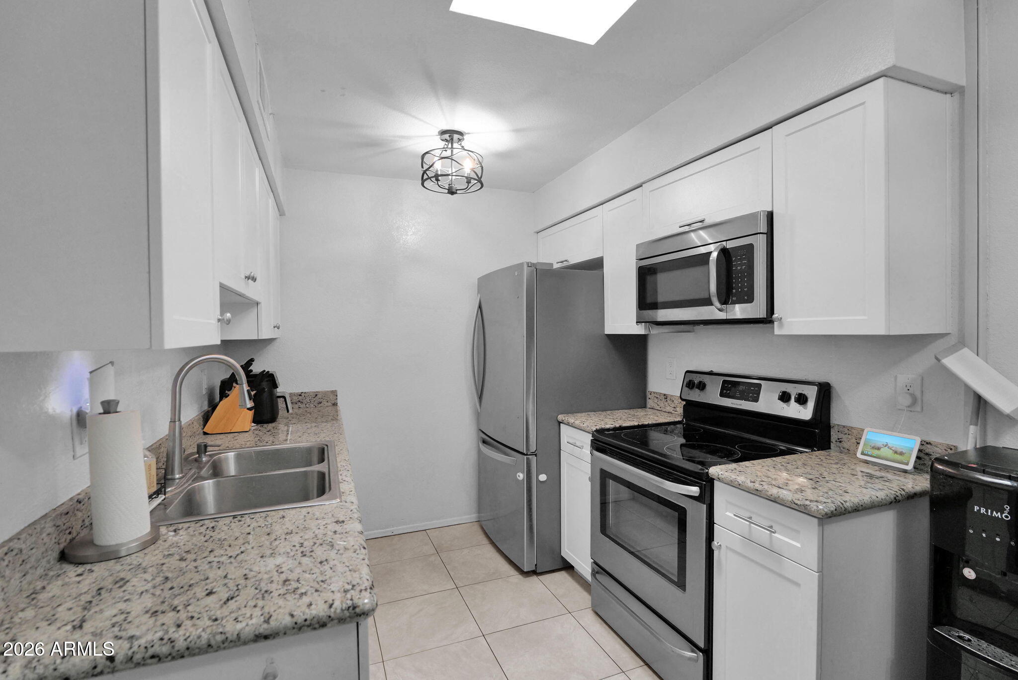 COUNTRY MEADOWS TOWNHOUSES - Residential