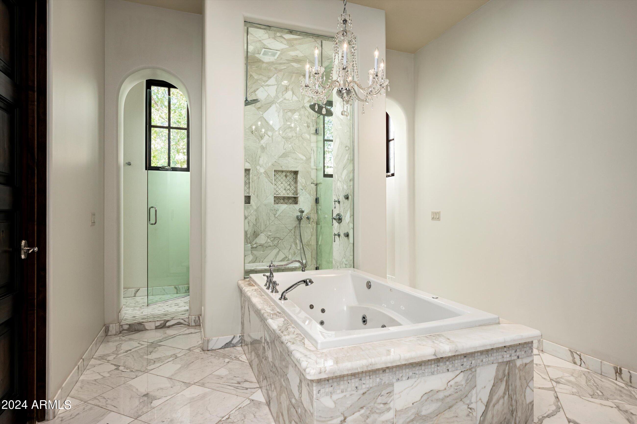 GROSSE POINTE HIGHLANDS - Residential