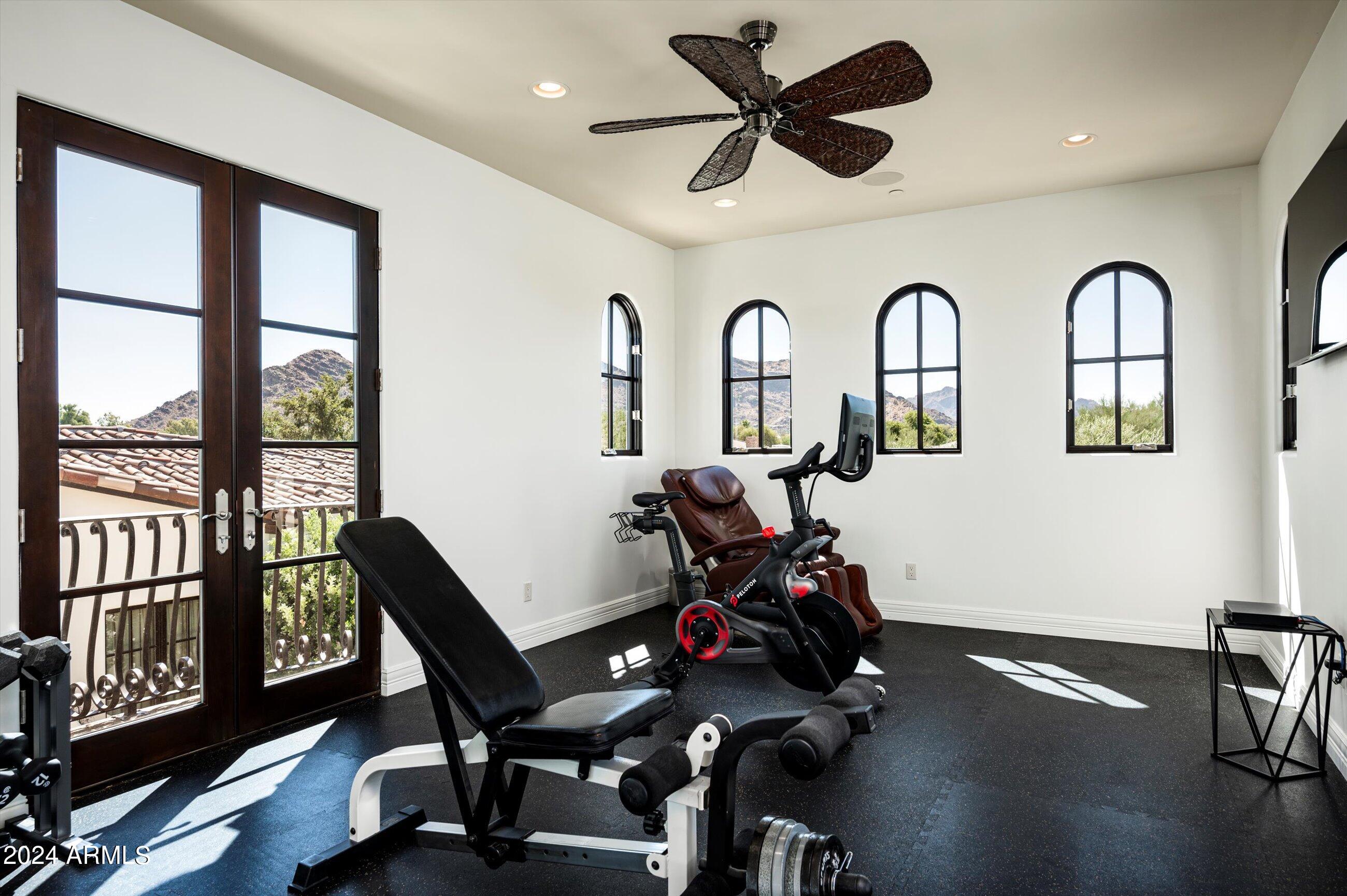 GROSSE POINTE HIGHLANDS - Residential