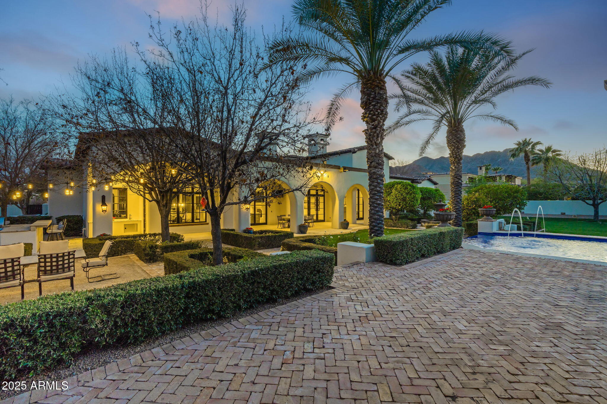 GROSSE POINTE HIGHLANDS - Residential