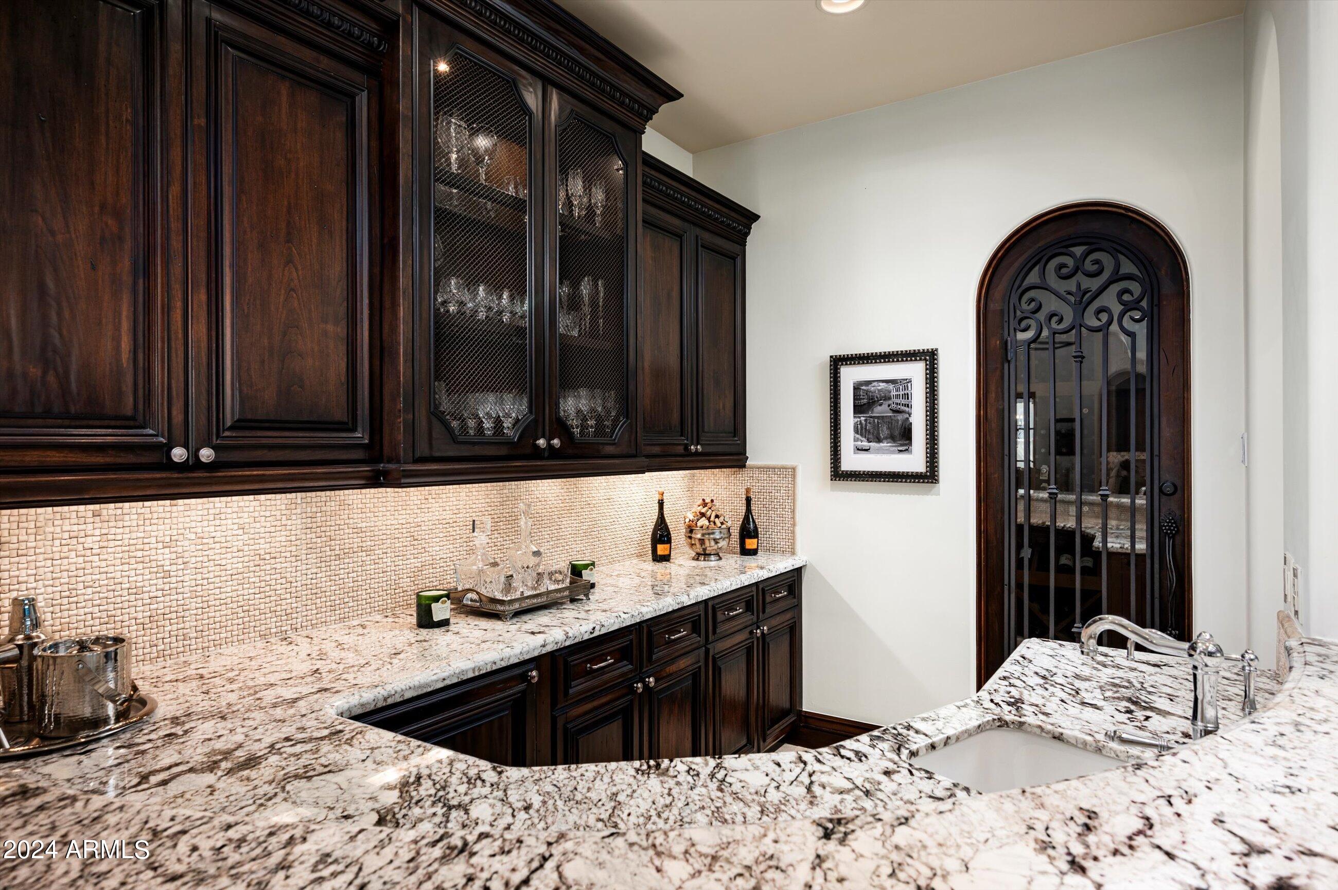 GROSSE POINTE HIGHLANDS - Residential
