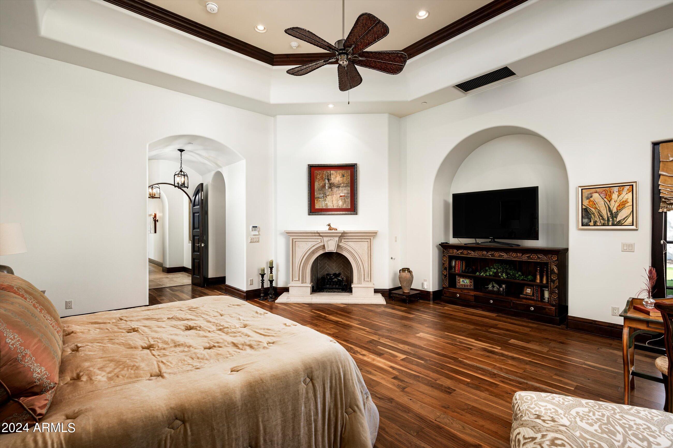GROSSE POINTE HIGHLANDS - Residential