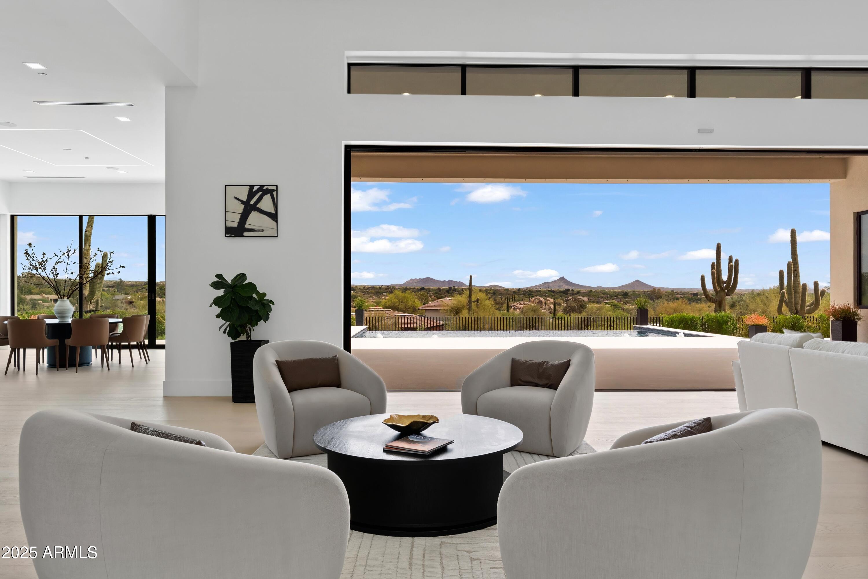 CAREFREE - Residential