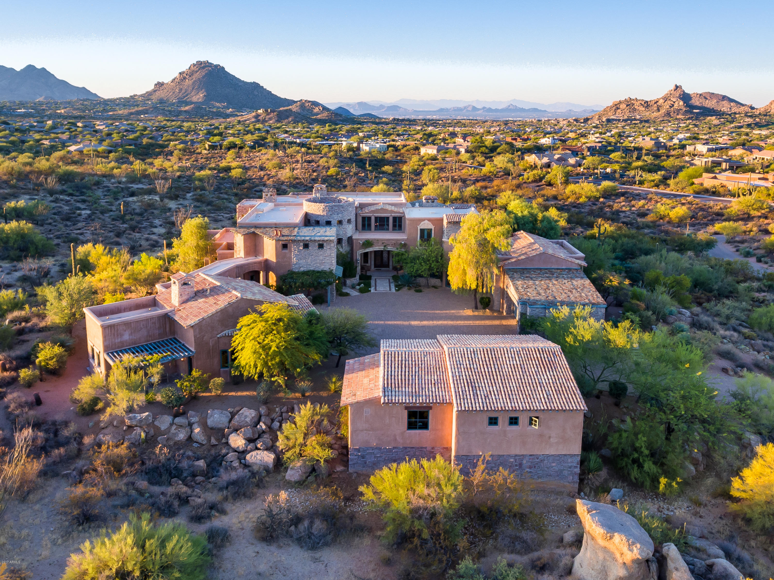 Goldie Brown Pinnacle Peak - Residential
