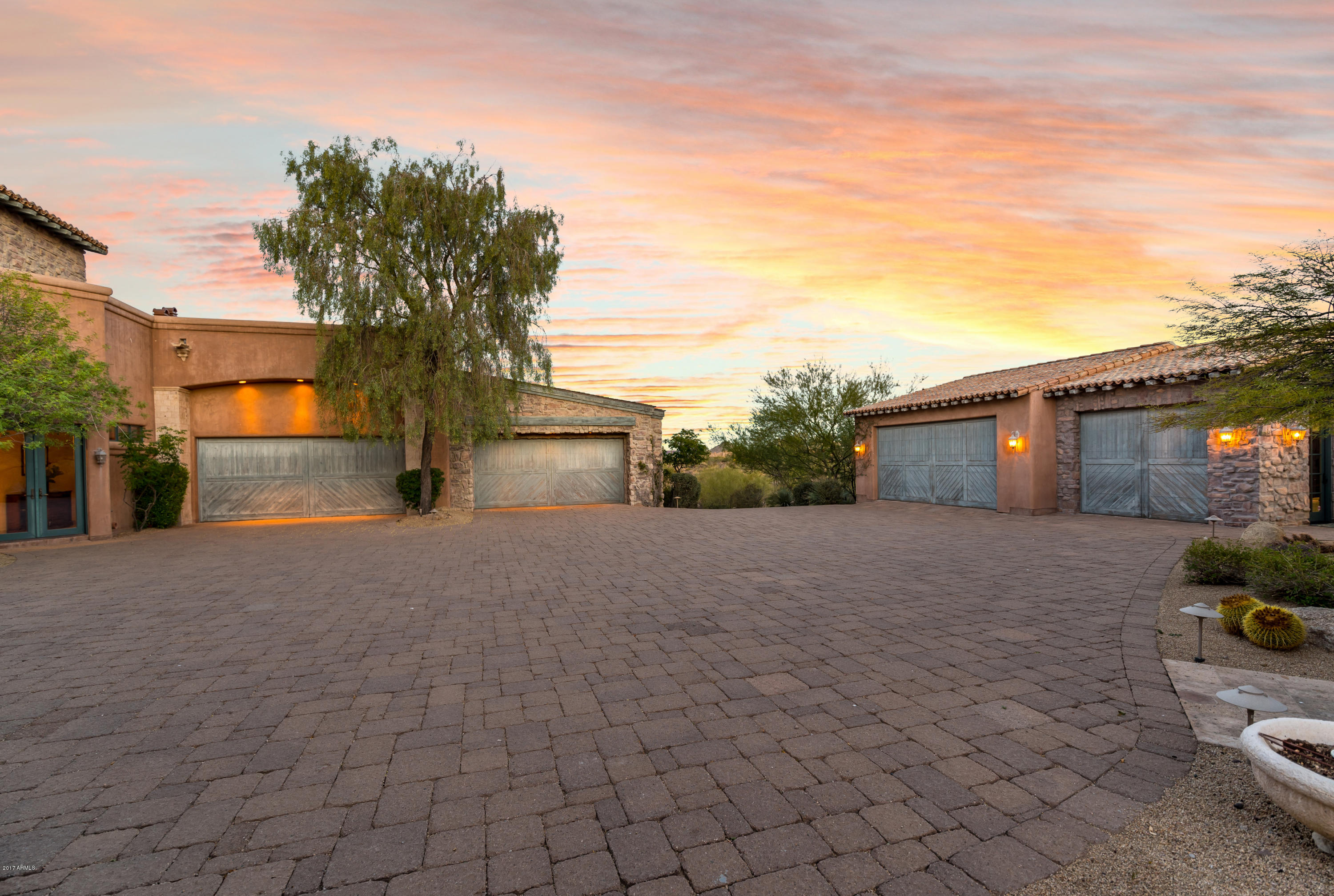 Goldie Brown Pinnacle Peak - Residential