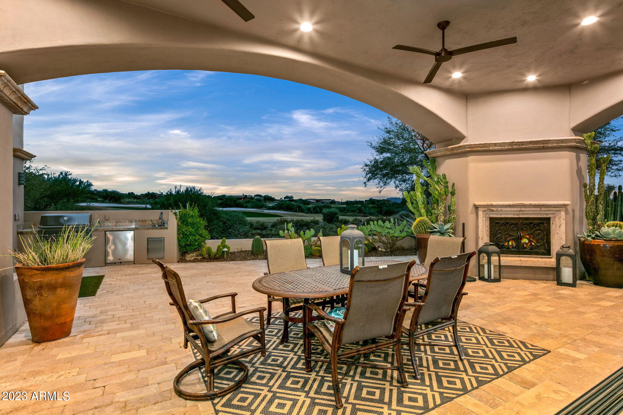MIRABEL Club - Residential