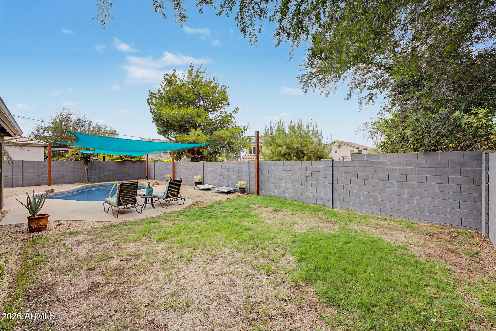 COUNTRY LANE - Residential