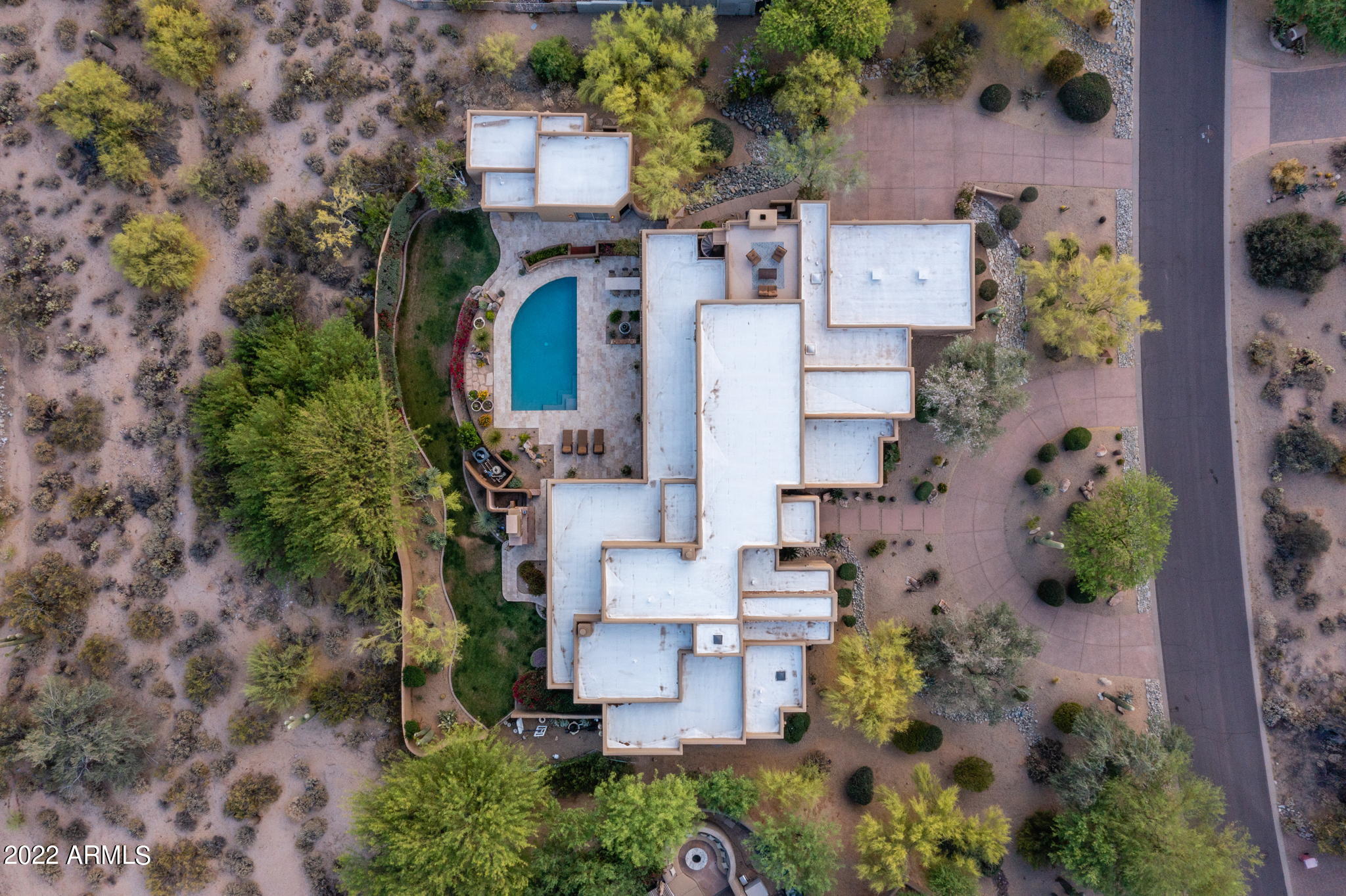 PINNACLE PEAK VISTAS - Residential