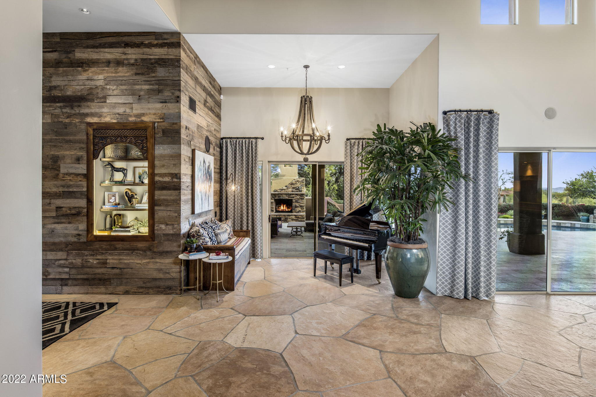 PINNACLE PEAK VISTAS - Residential