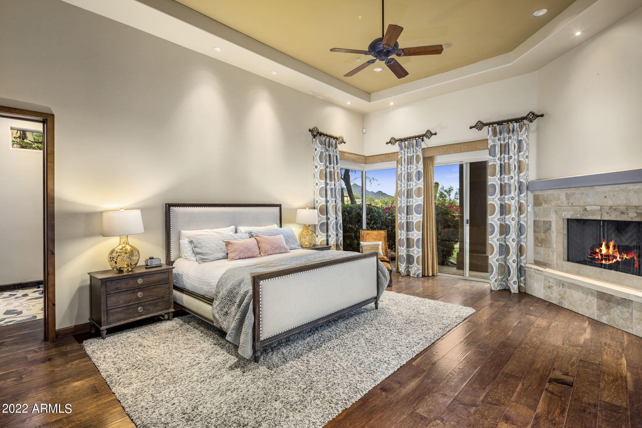 PINNACLE PEAK VISTAS - Residential