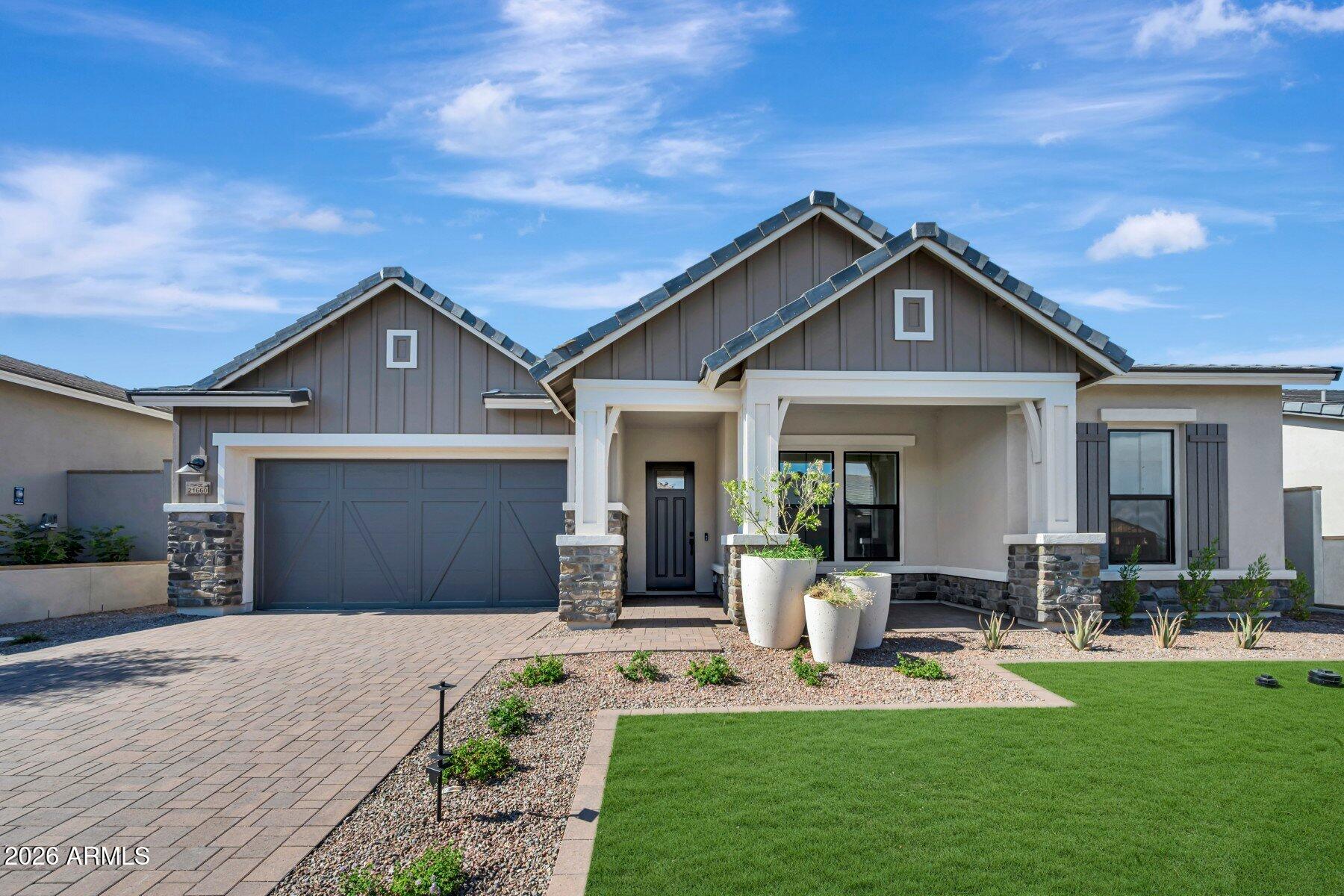 VERRADO REGENT HILLS PHASE 3A - Residential