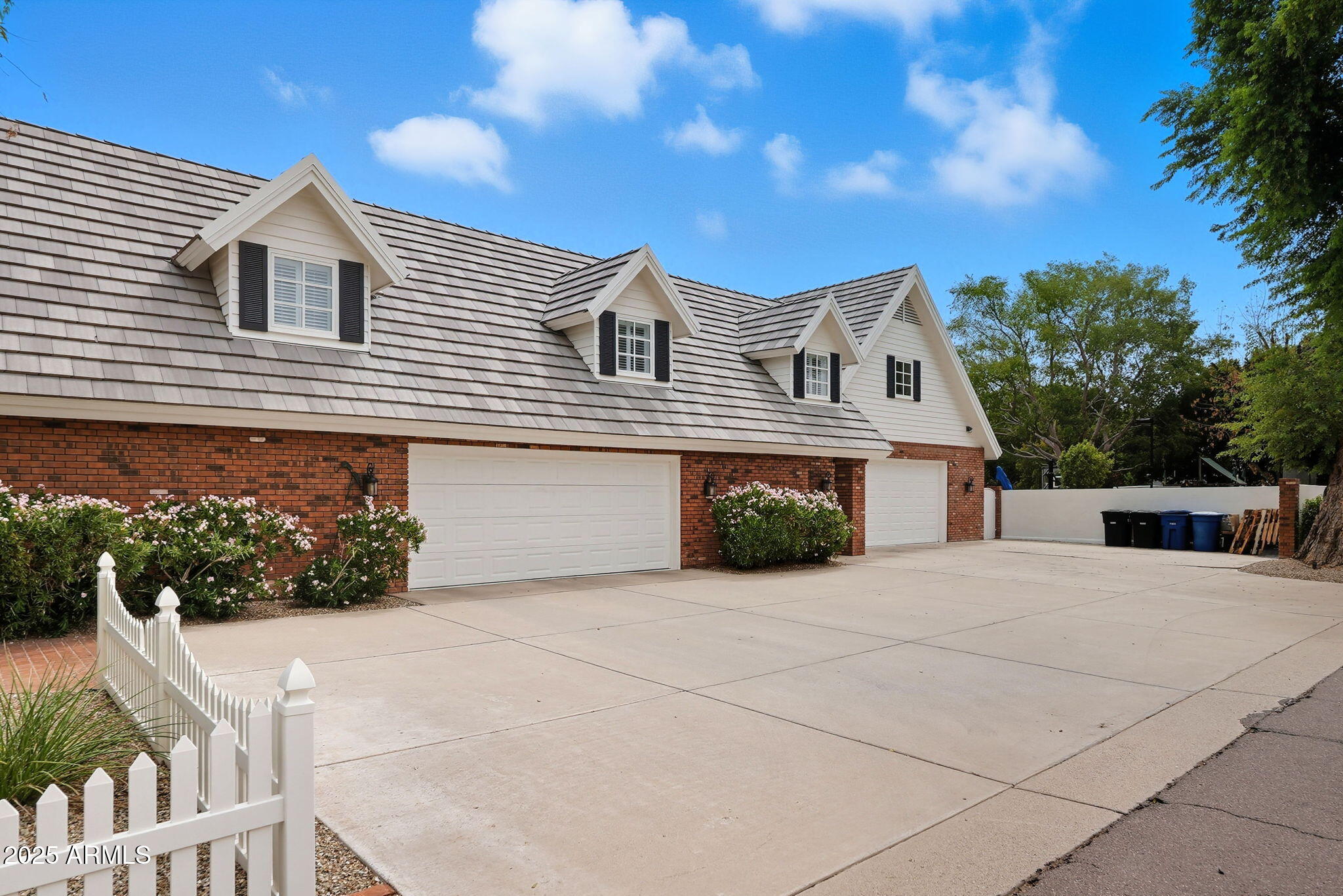 CORONA VISTA - Residential