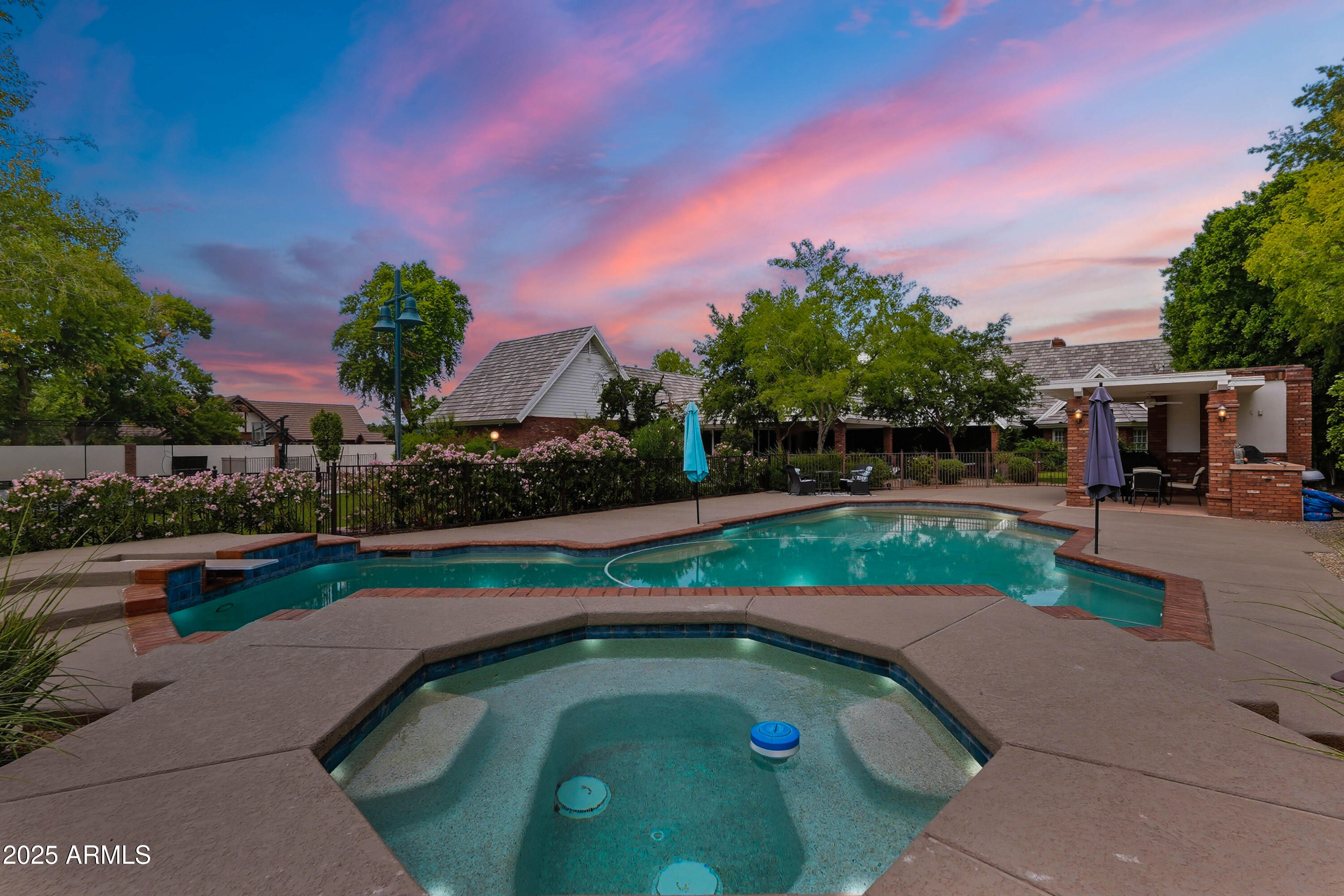 CORONA VISTA - Residential
