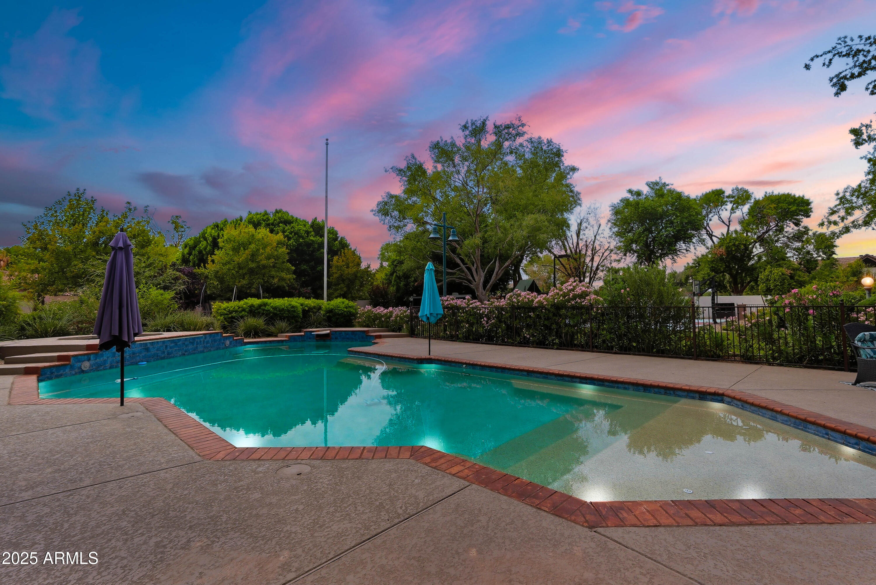 CORONA VISTA - Residential