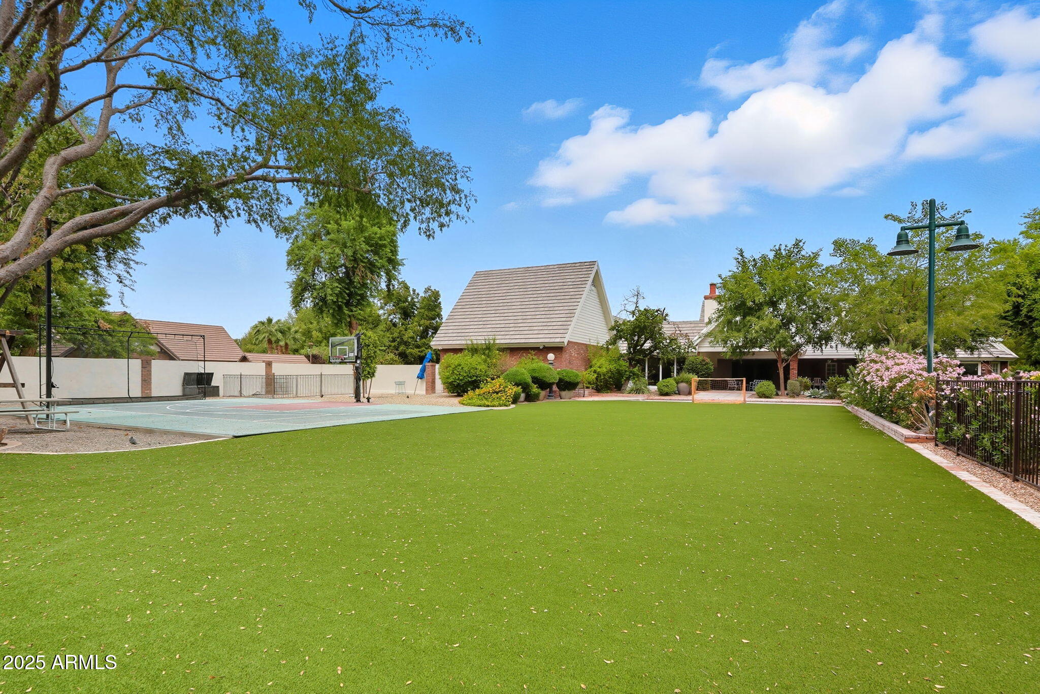 CORONA VISTA - Residential