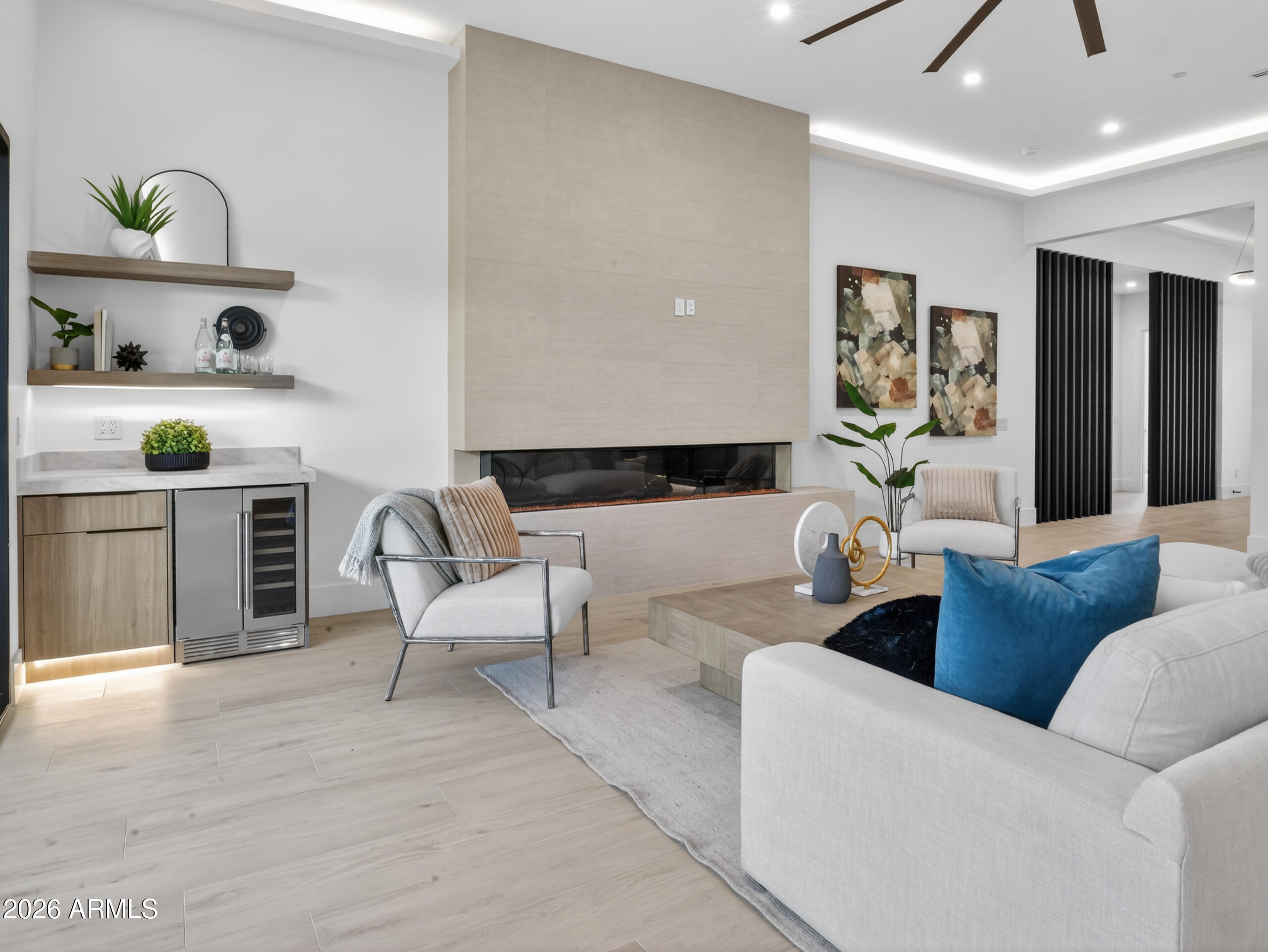 SCOTTSDALE ESTATES - Residential