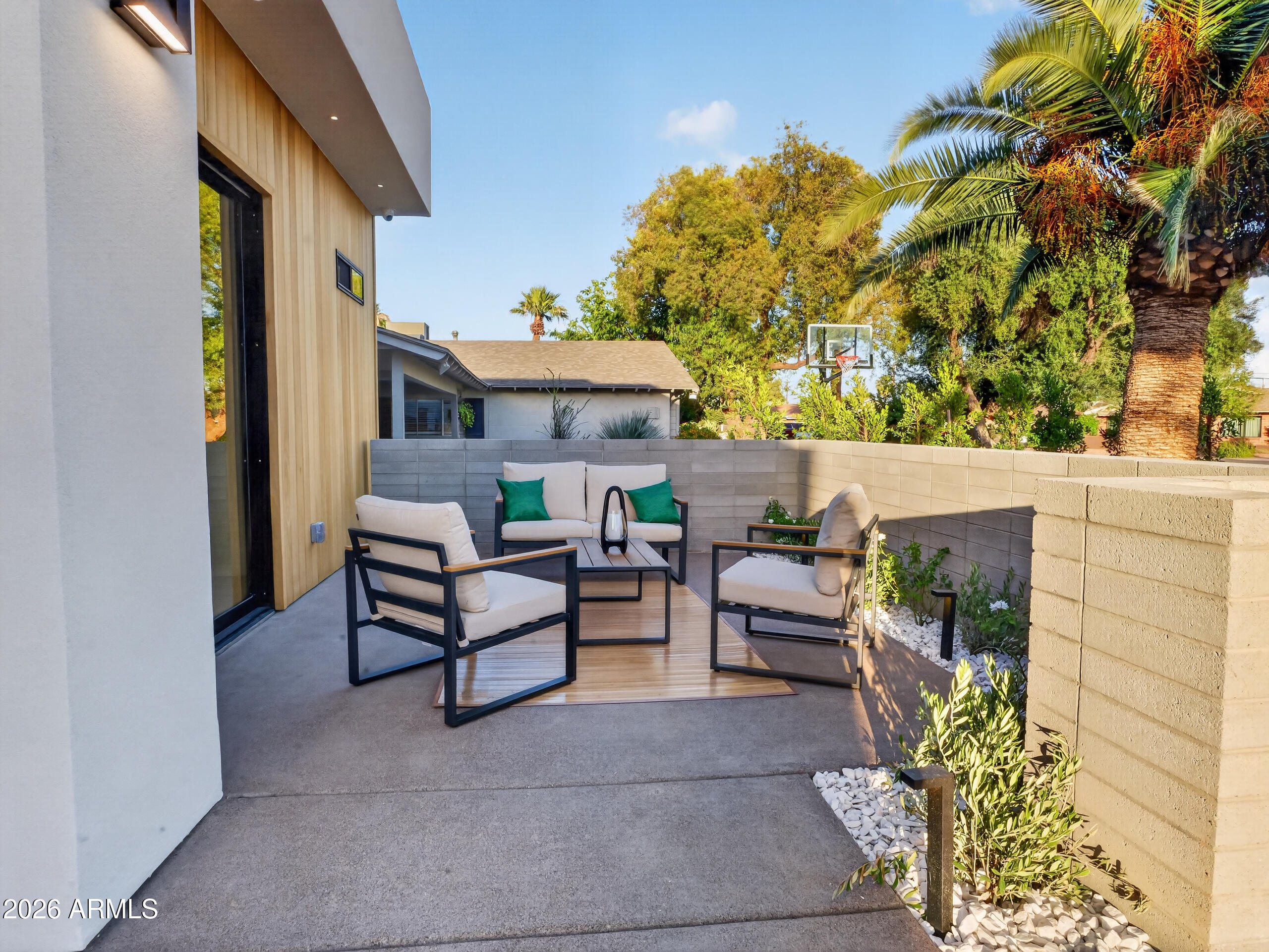 SCOTTSDALE ESTATES - Residential