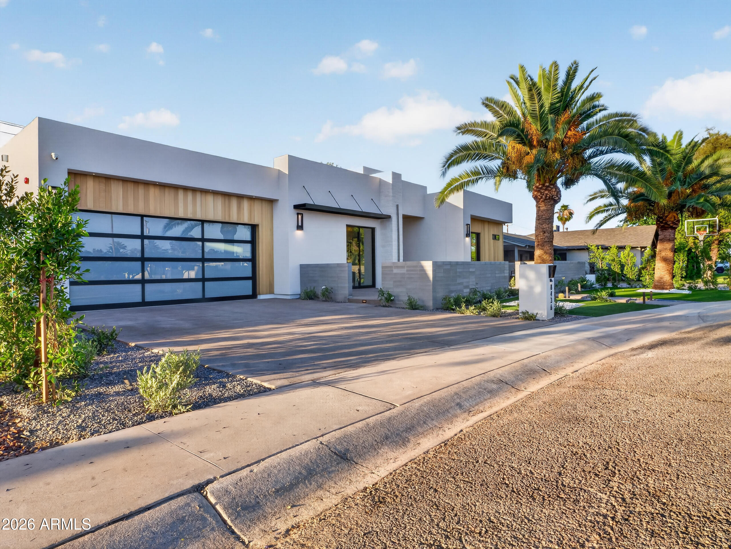 SCOTTSDALE ESTATES - Residential
