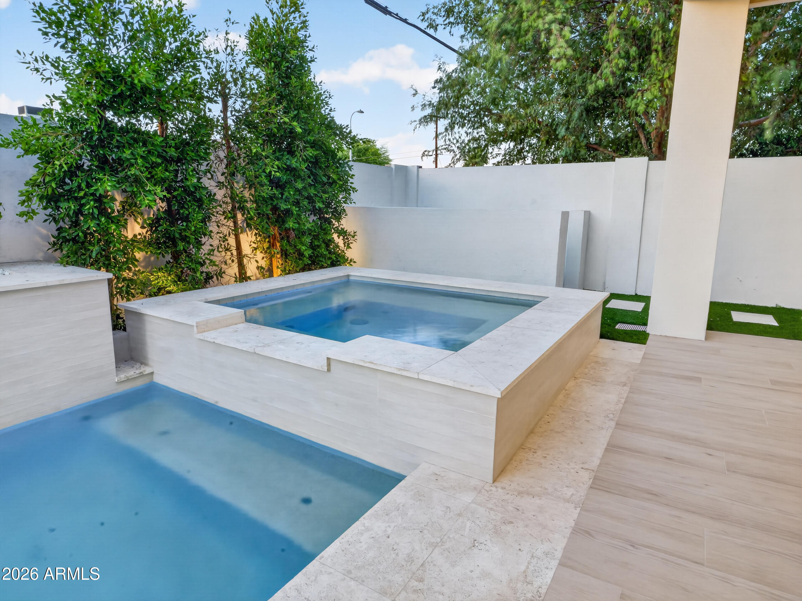 SCOTTSDALE ESTATES - Residential
