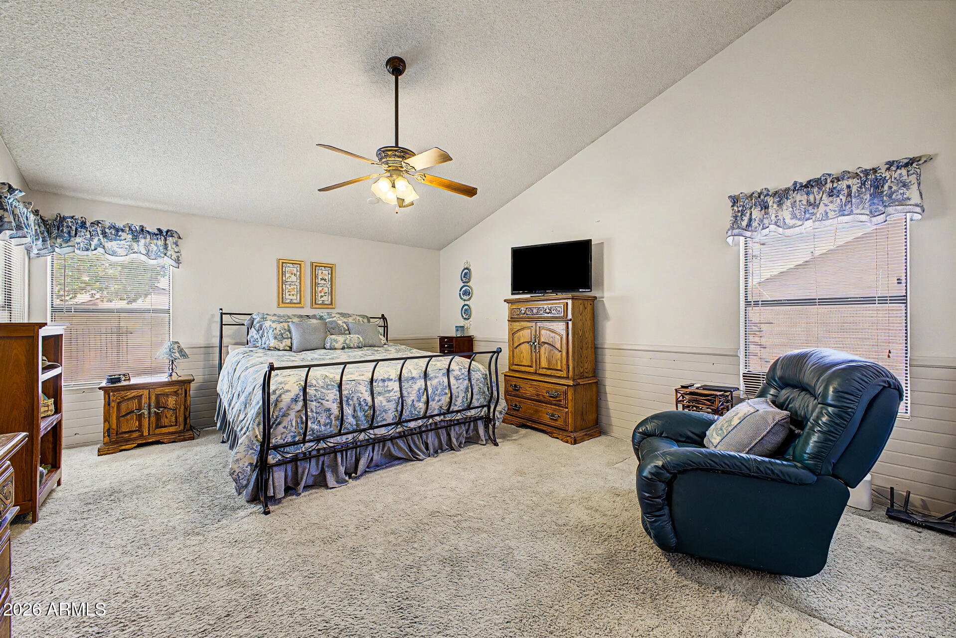 VISTA MESA 2 - Residential