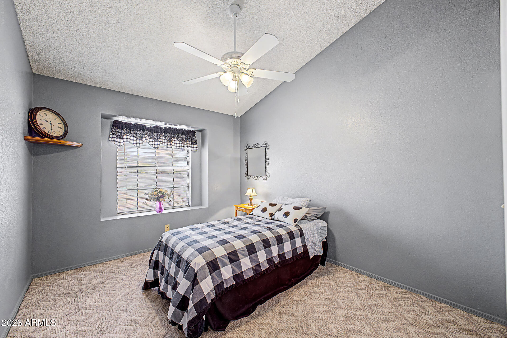 VISTA MESA 2 - Residential