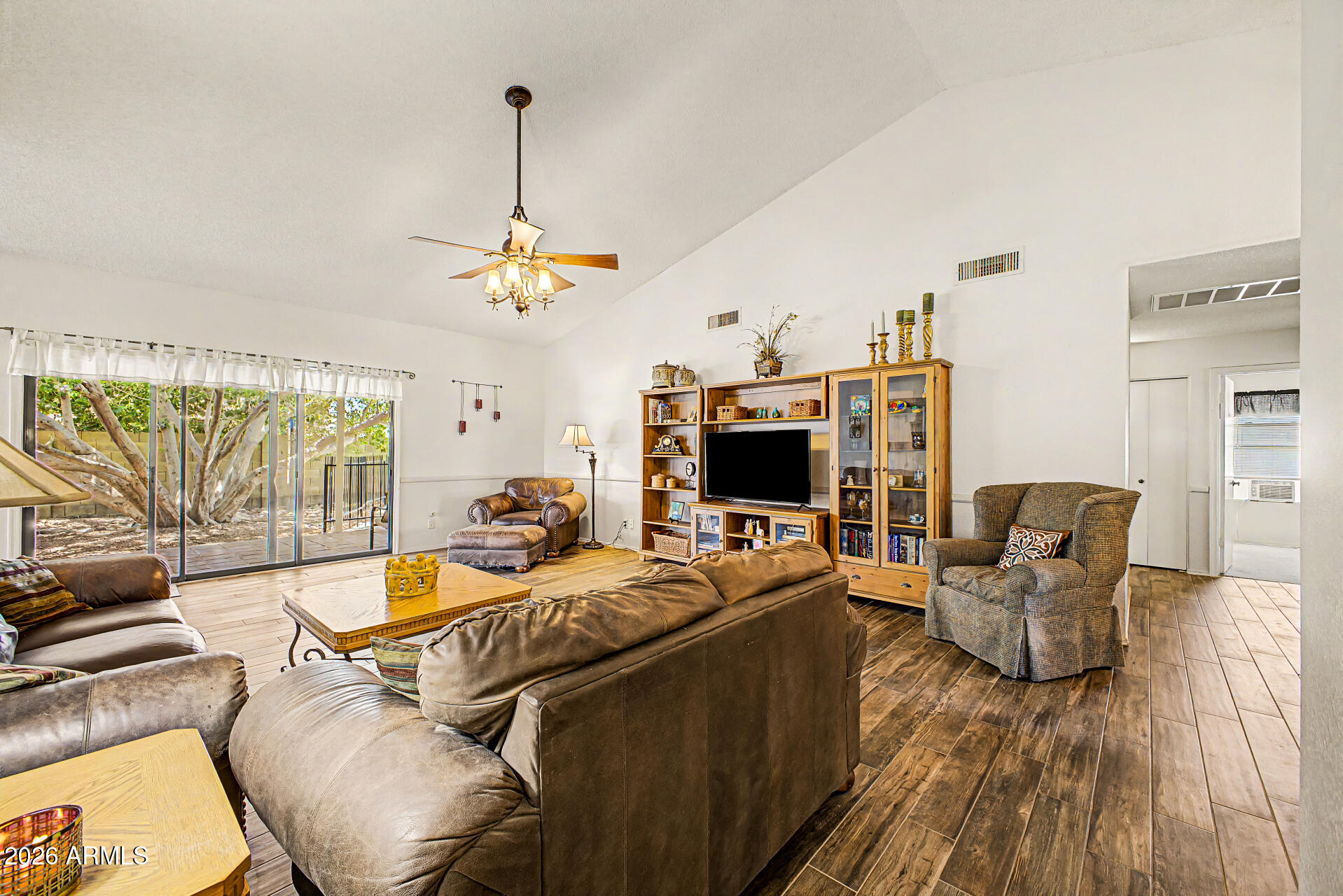 VISTA MESA 2 - Residential