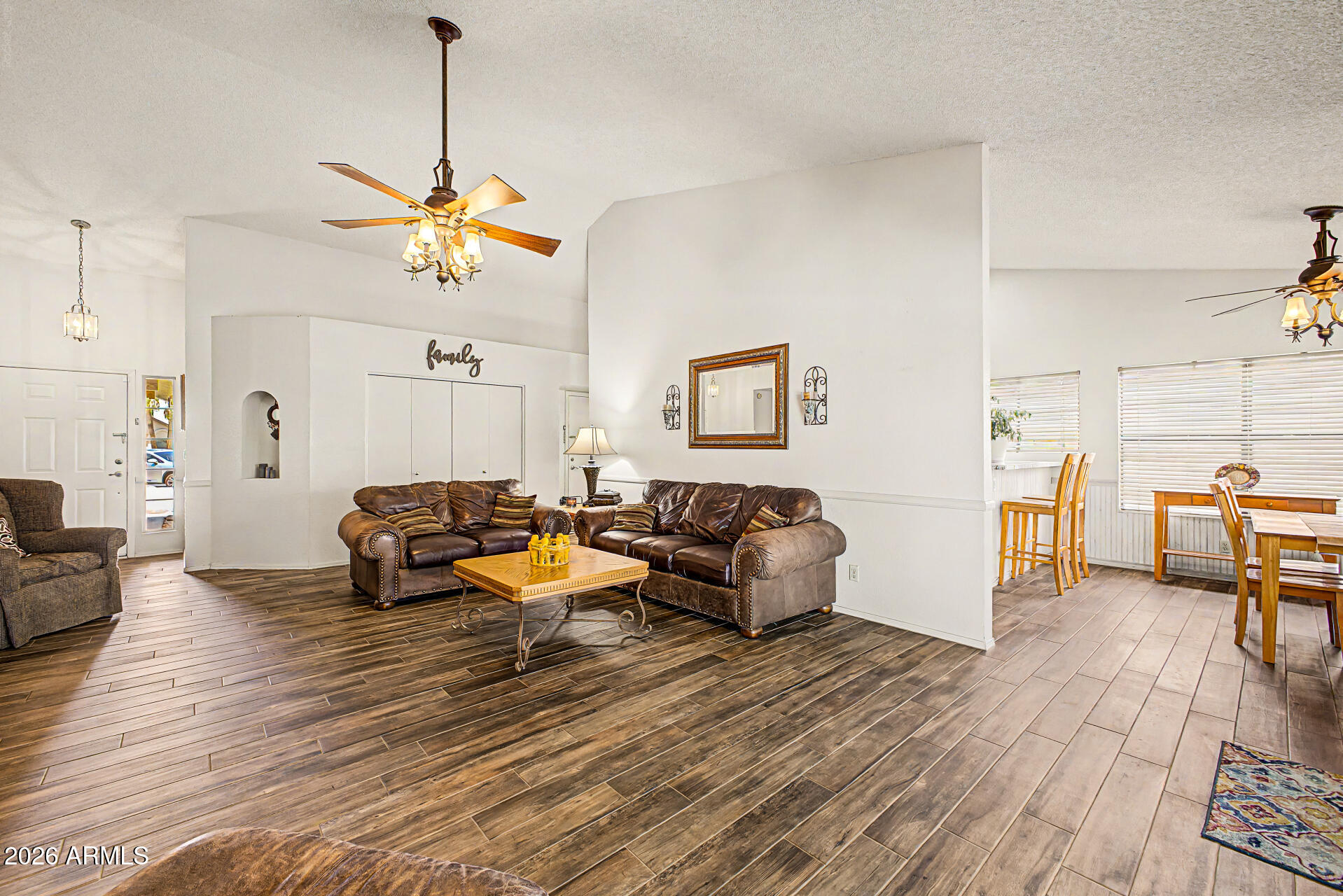 VISTA MESA 2 - Residential