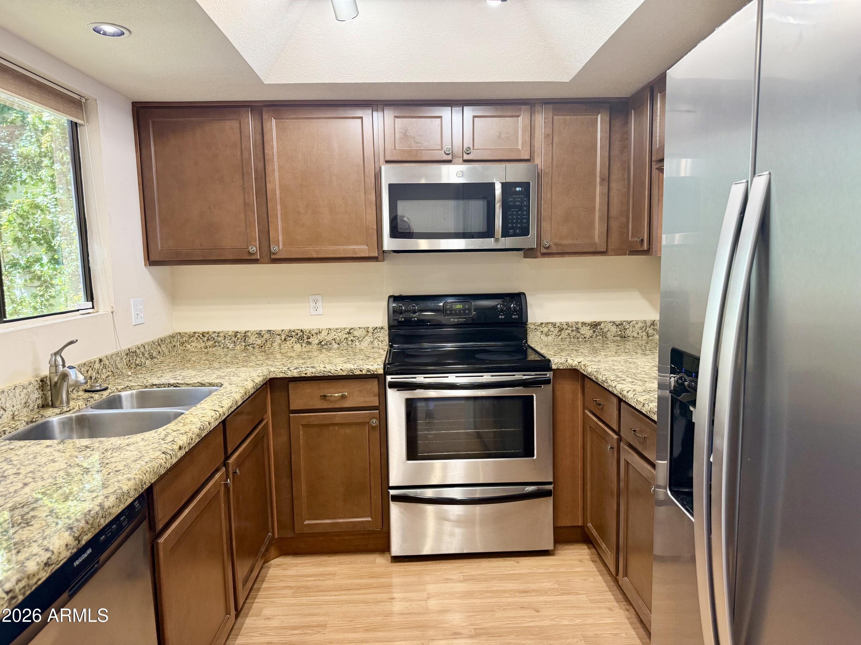 SCOTTSDALE IN TOWNE VILLAS AMD - Residential Lease