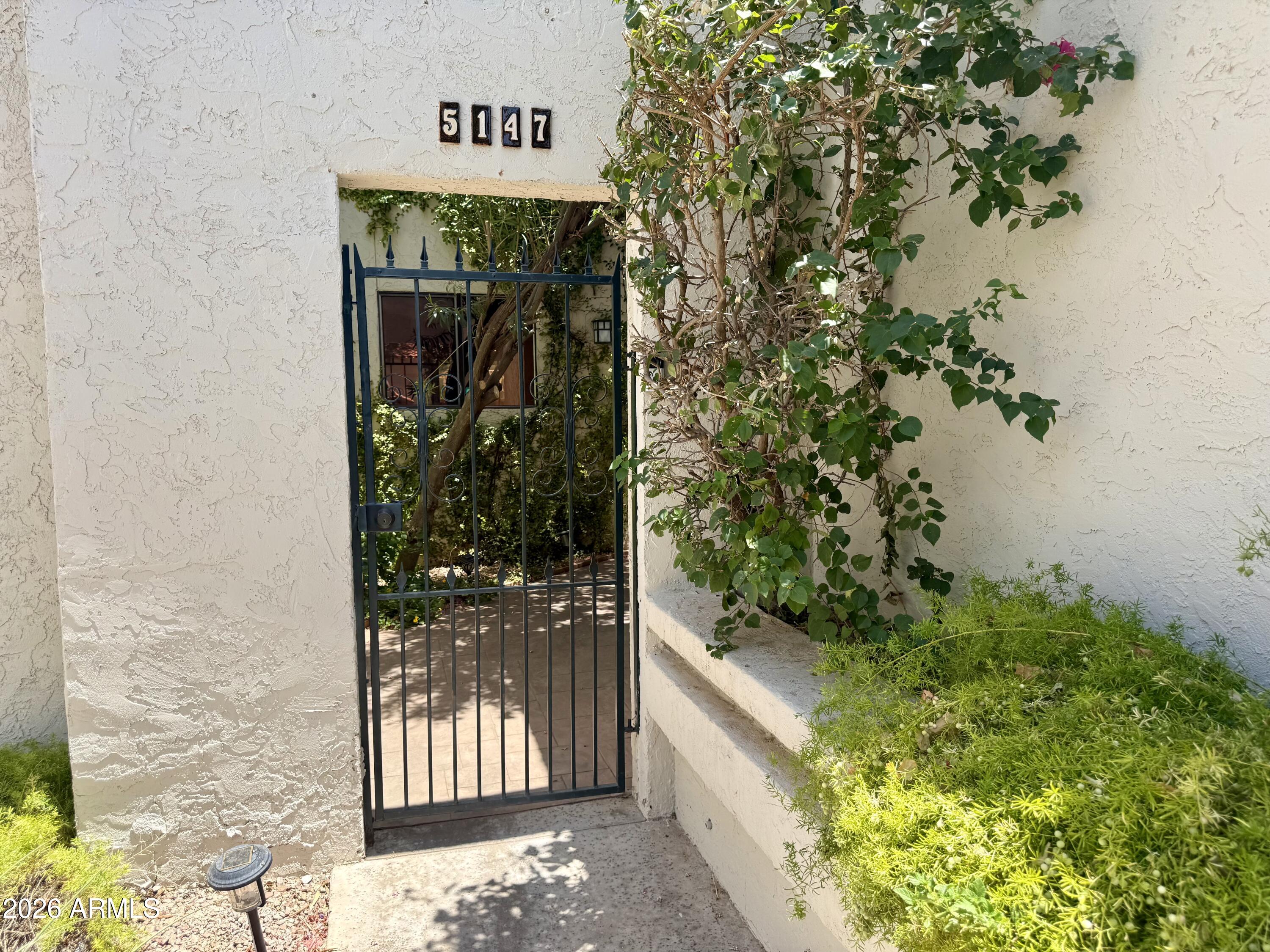 SCOTTSDALE IN TOWNE VILLAS AMD - Residential Lease