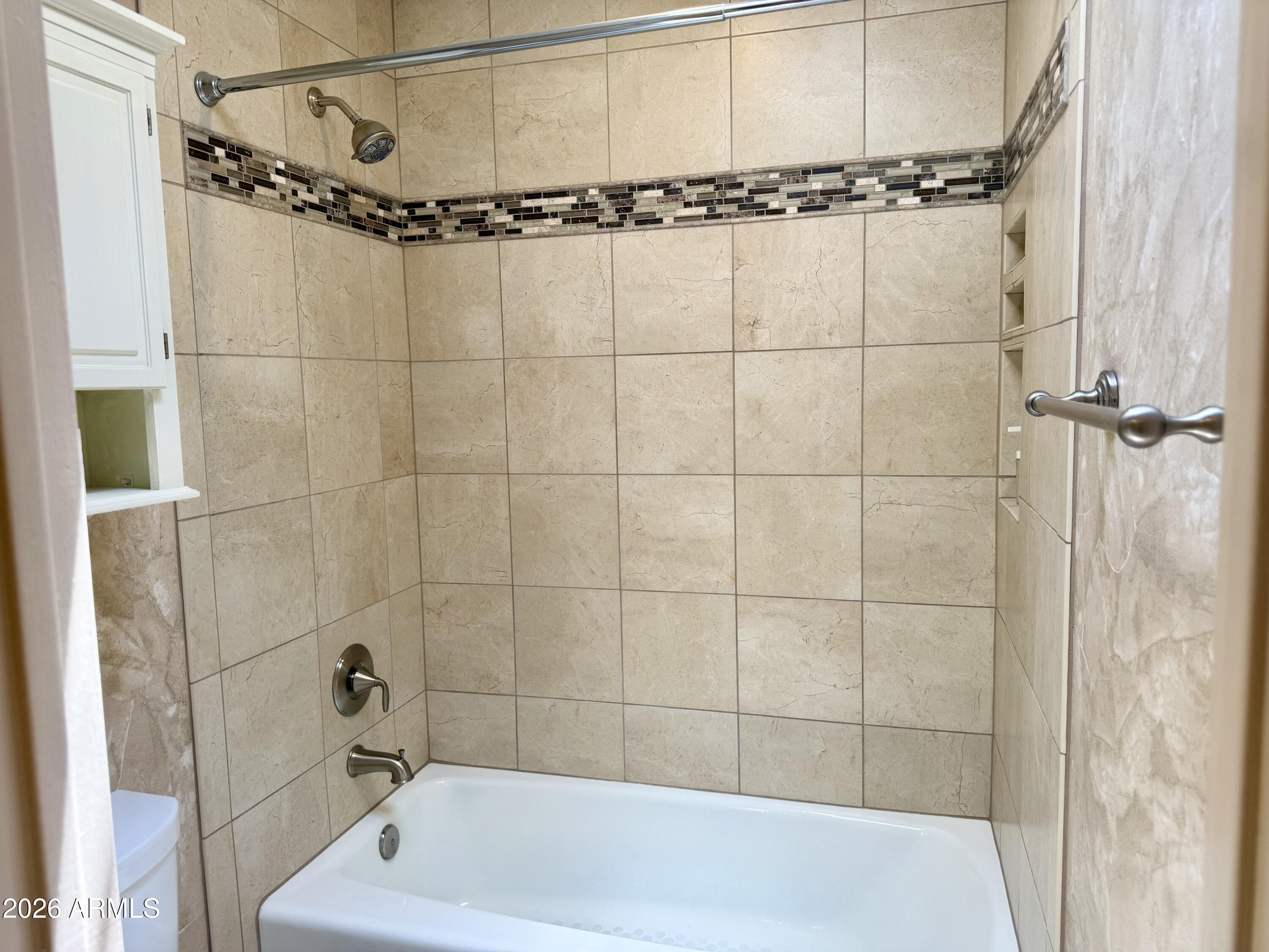 SCOTTSDALE IN TOWNE VILLAS AMD - Residential Lease
