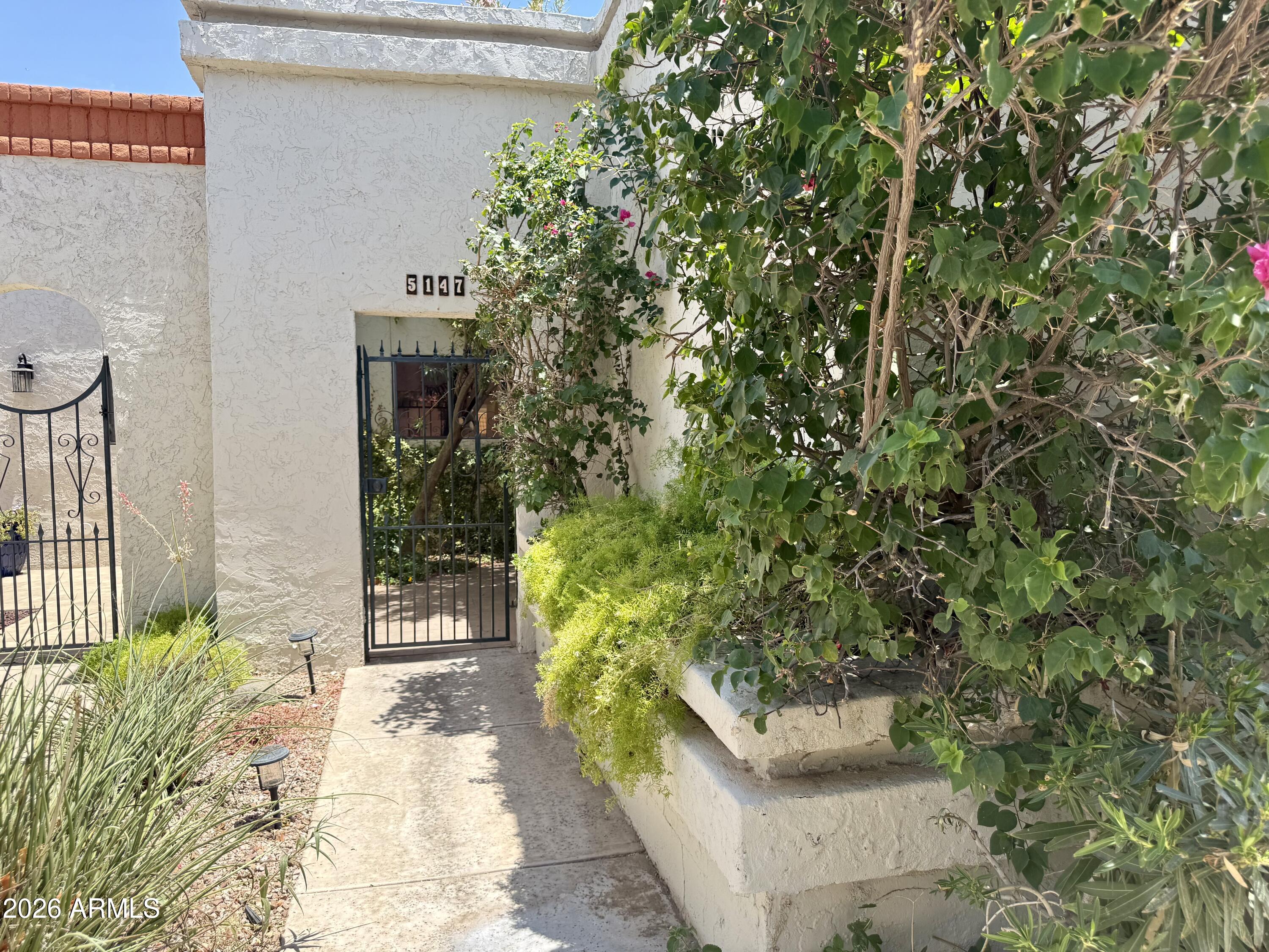 SCOTTSDALE IN TOWNE VILLAS AMD - Residential Lease