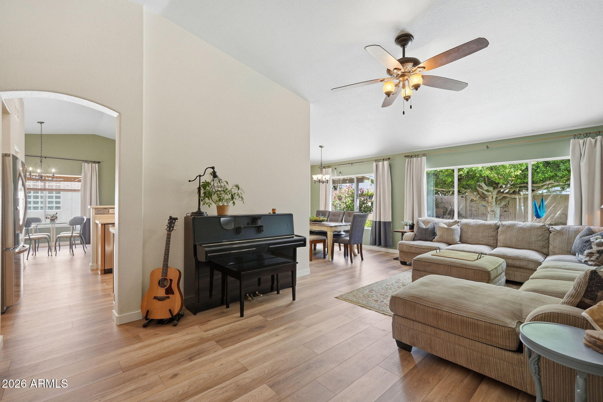 PARADISE VALLEY HORIZON UNIT 2 LOT 41-110 TR A - Residential