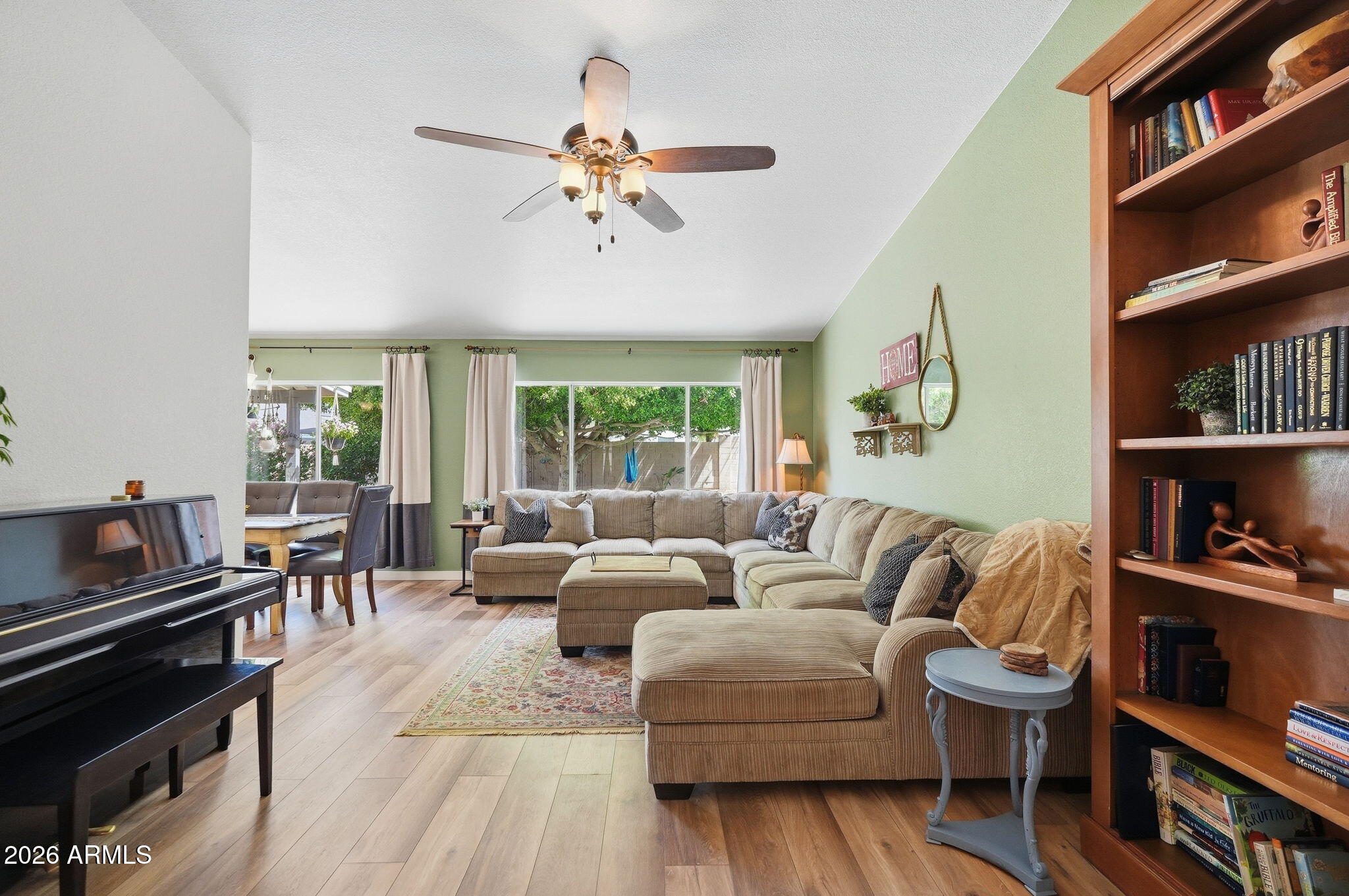 PARADISE VALLEY HORIZON UNIT 2 LOT 41-110 TR A - Residential
