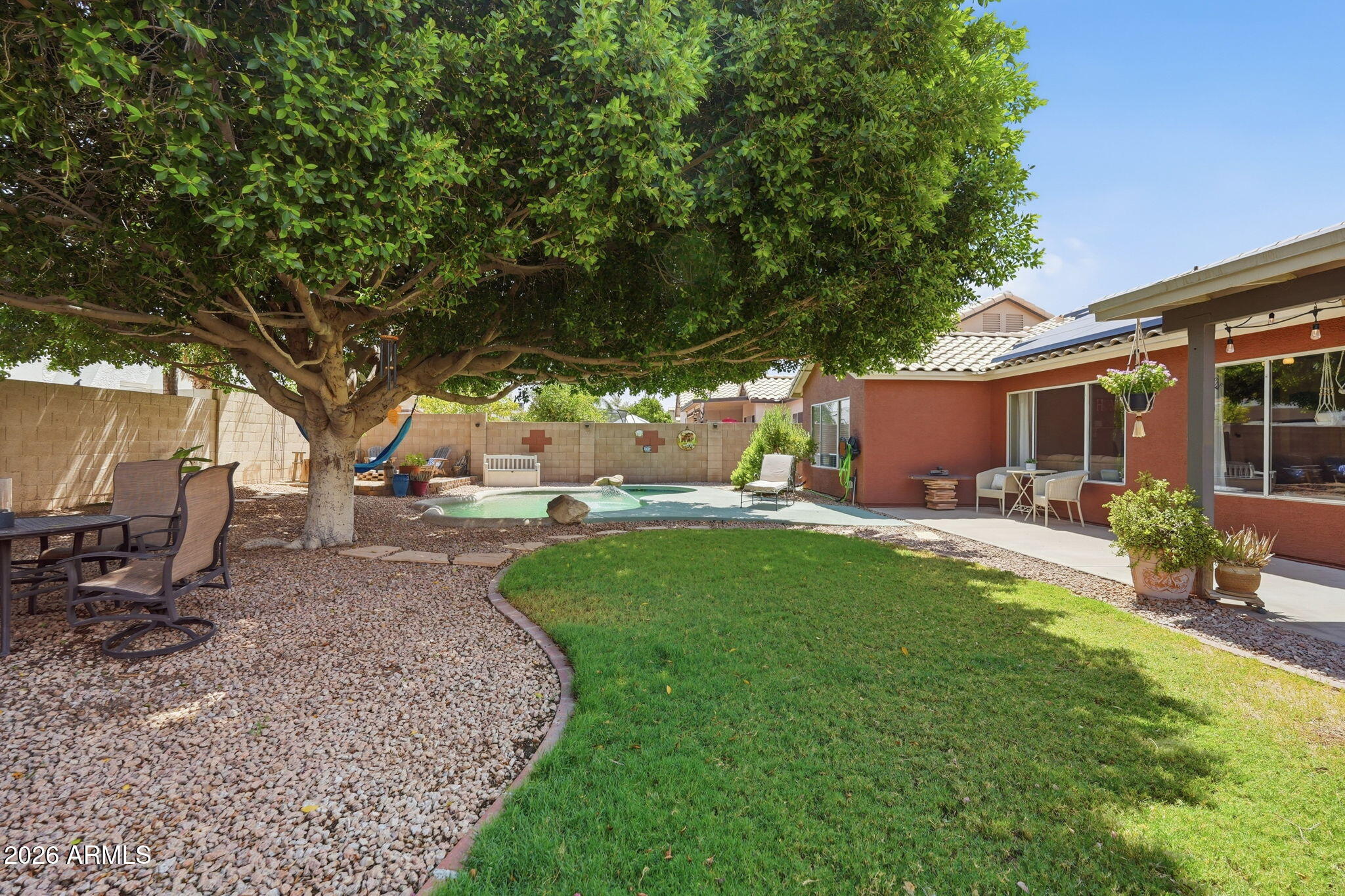 PARADISE VALLEY HORIZON UNIT 2 LOT 41-110 TR A - Residential