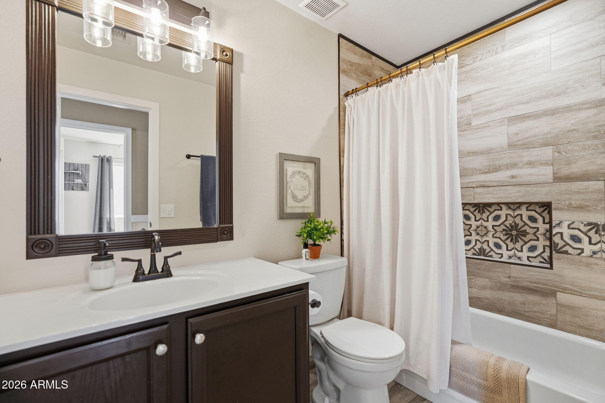 PARADISE VALLEY HORIZON UNIT 2 LOT 41-110 TR A - Residential
