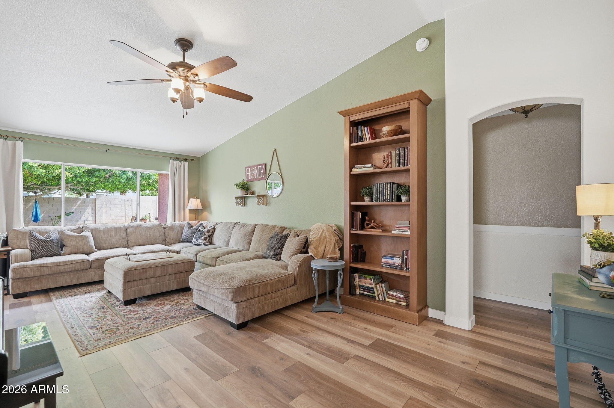 PARADISE VALLEY HORIZON UNIT 2 LOT 41-110 TR A - Residential