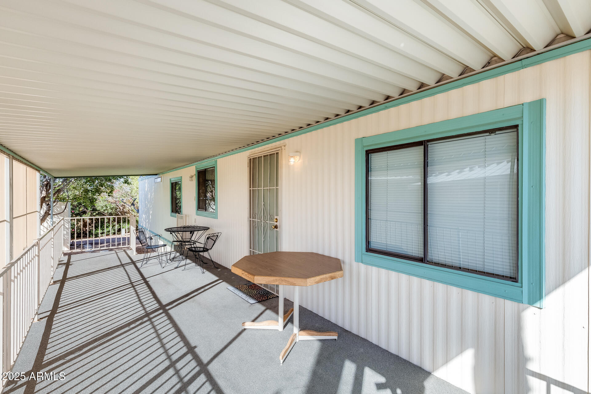 SUNNY CREST - Residential