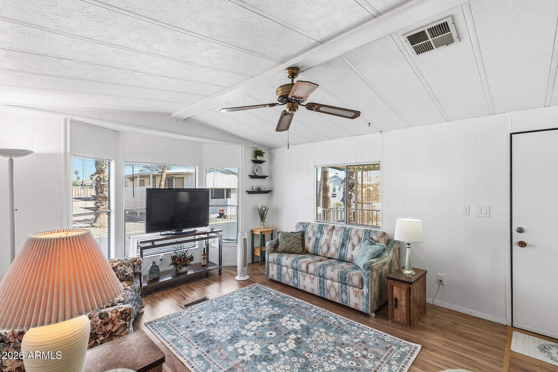 SUNNY CREST - Residential